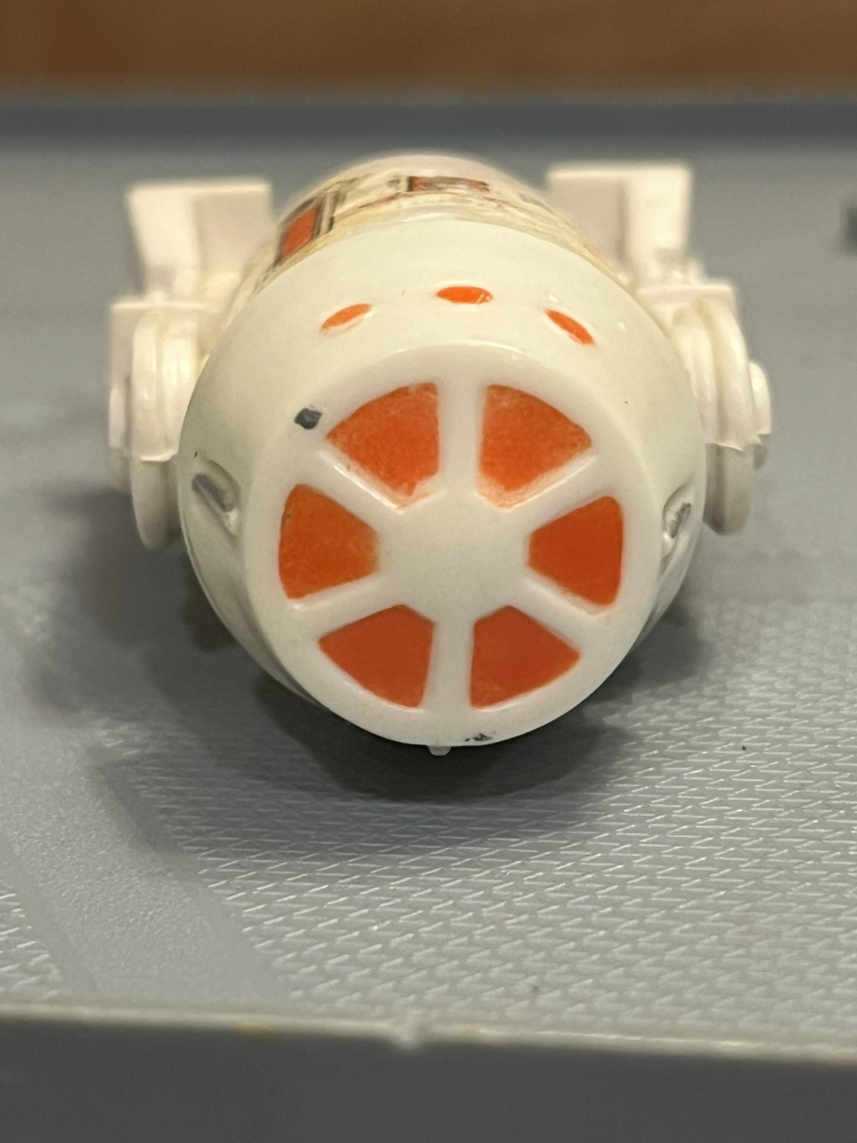 R5-D4 (Arfive-Defour) sold