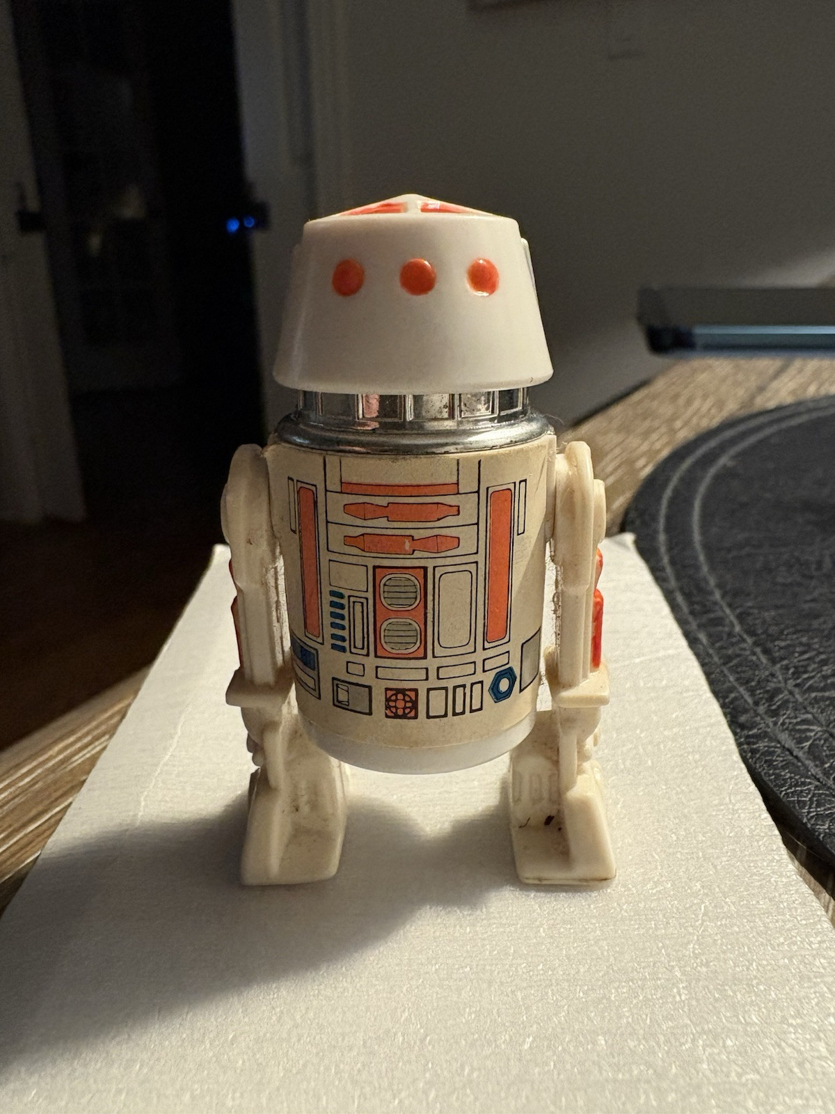 R5-D4 (Arfive-Defour) sold