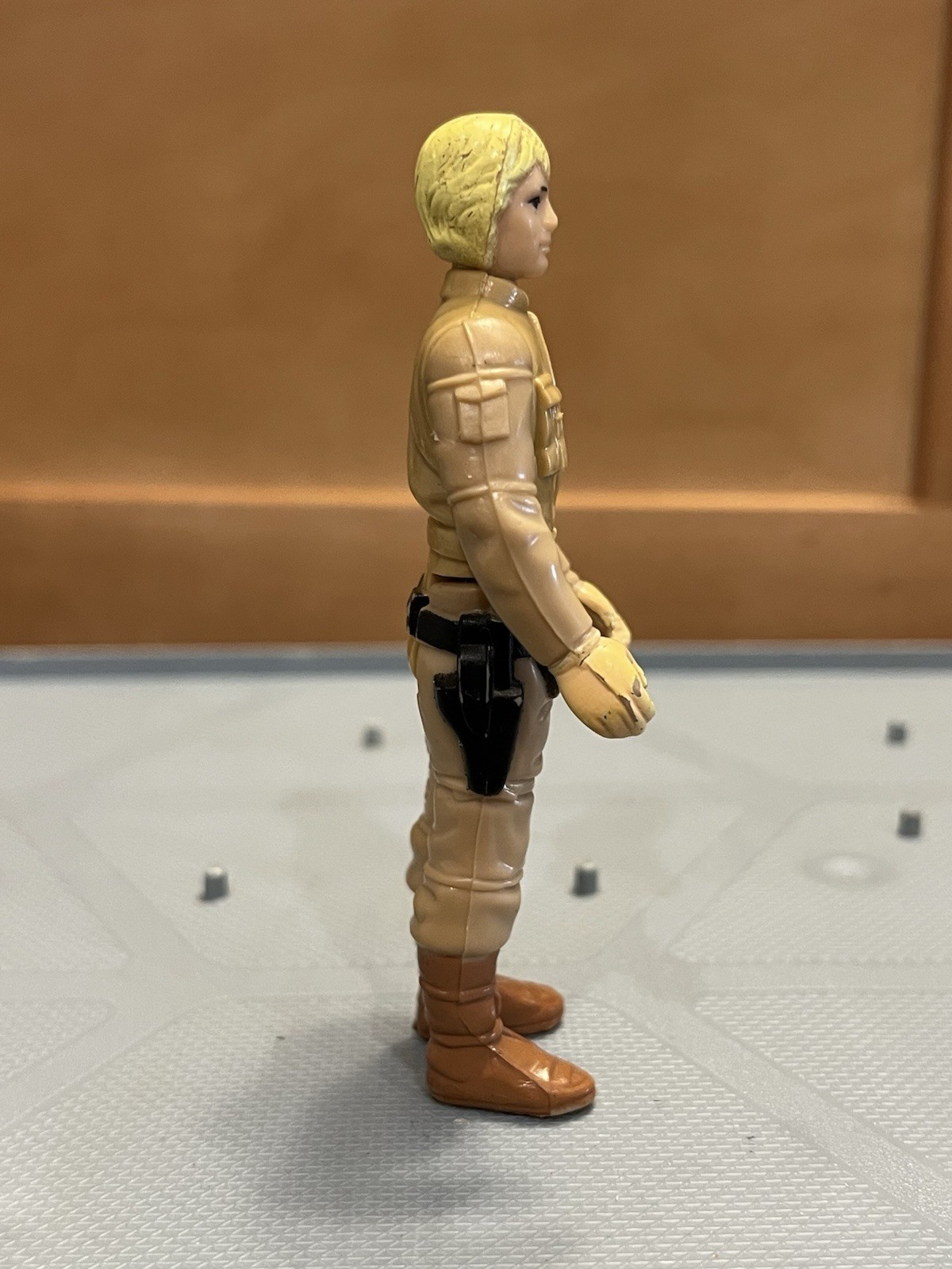 Luke Skywalker (Bespin Fatigues) sold