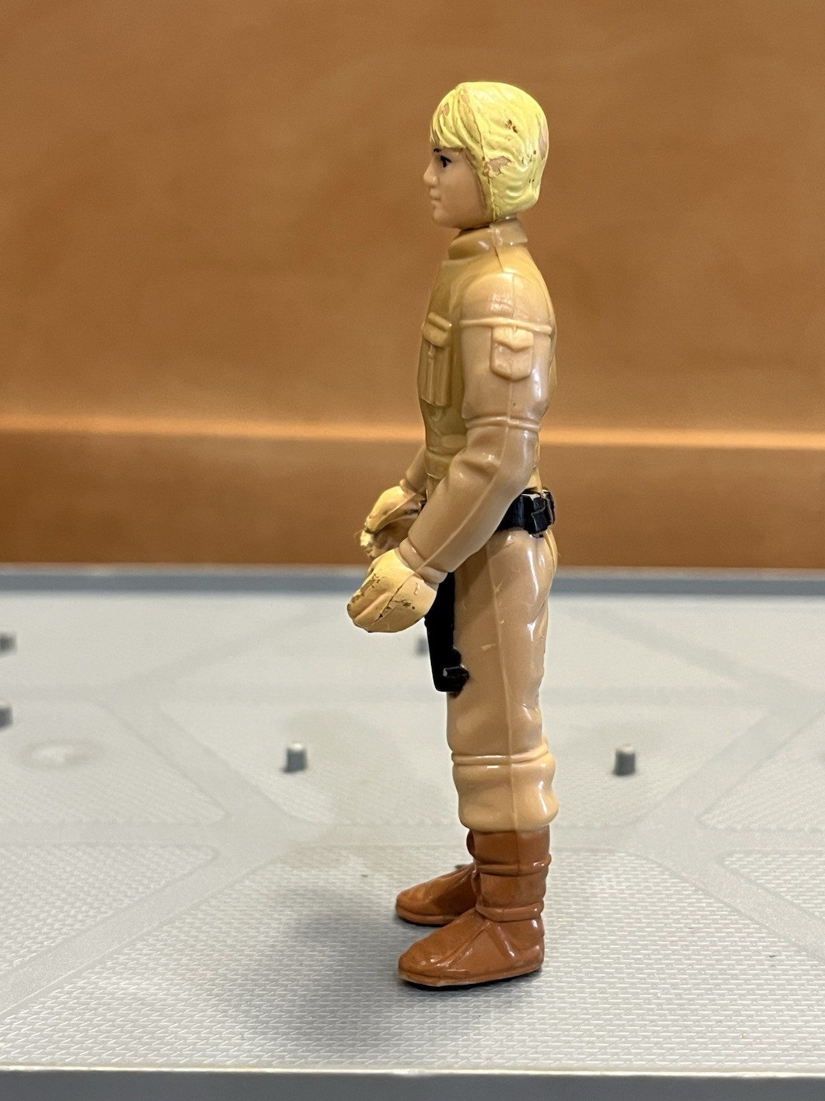 Luke Skywalker (Bespin Fatigues) sold