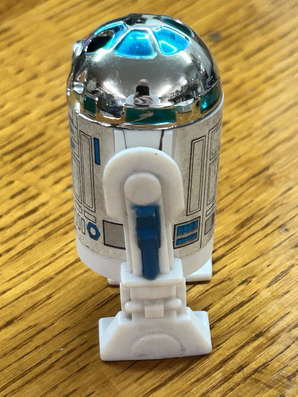 R2-D2 (Artoo-Detoo) with pop-up Lightsaber sold