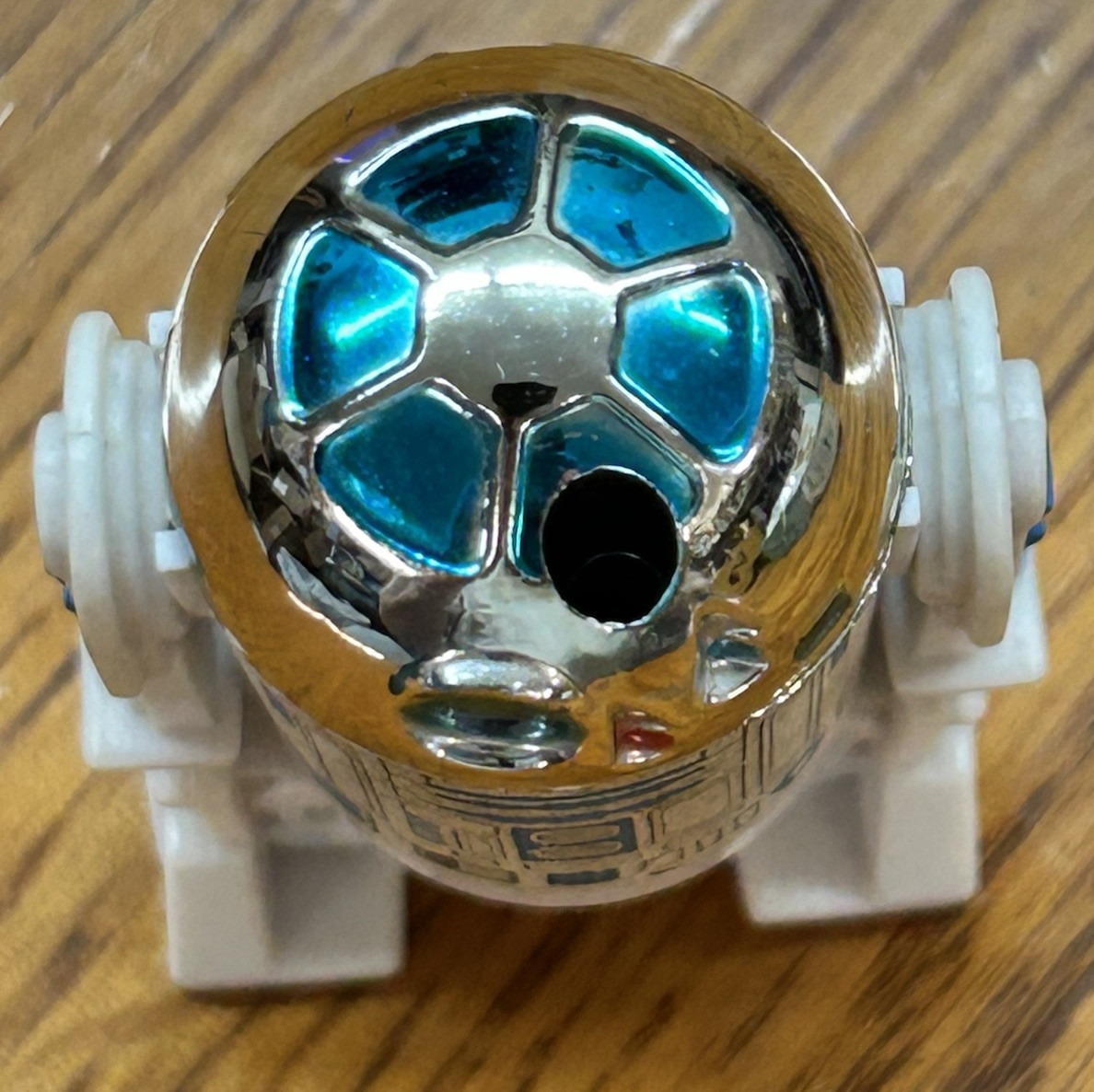 R2-D2 (Artoo-Detoo) with pop-up Lightsaber sold