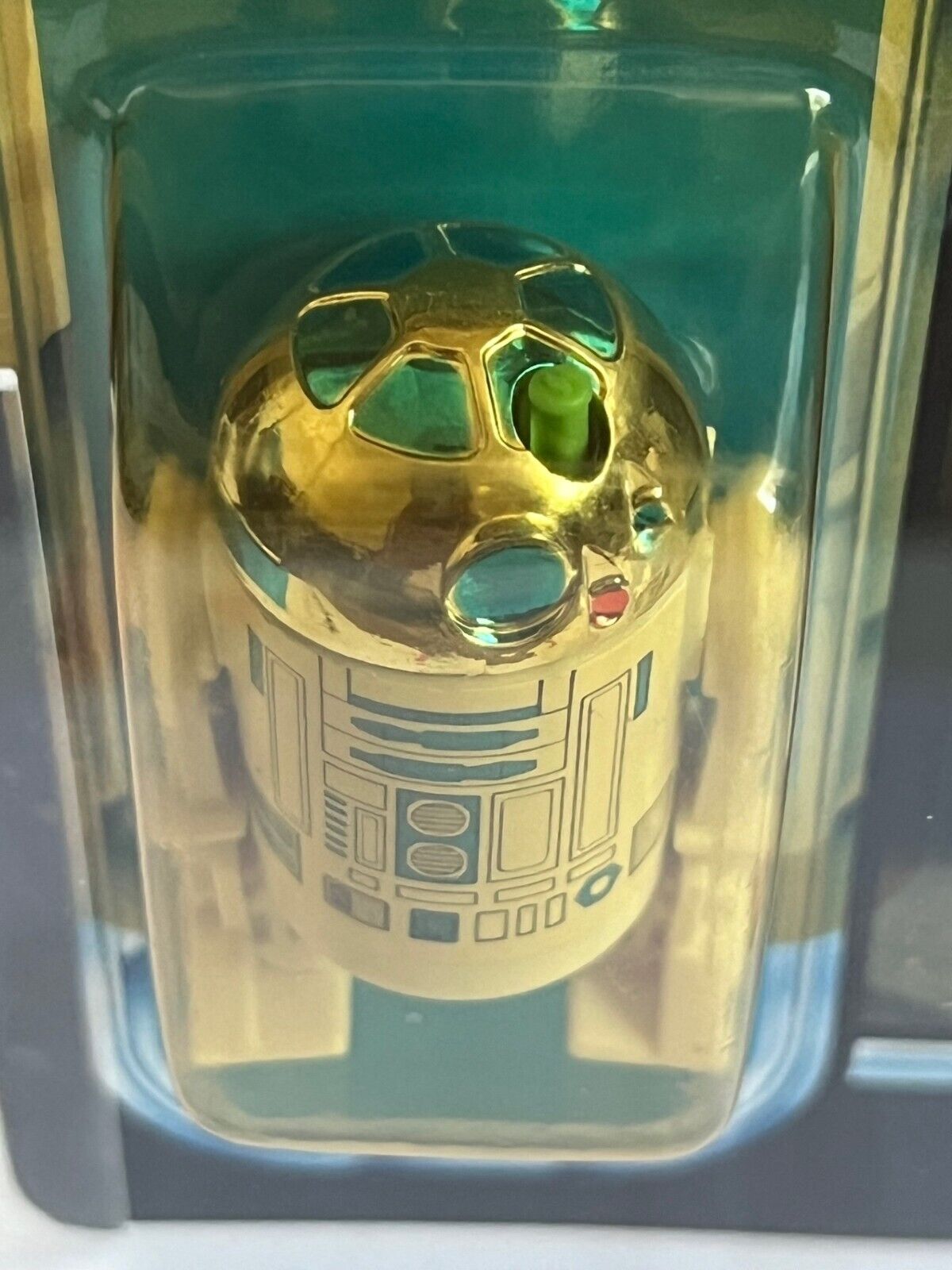 R2-D2 (Artoo-Detoo) with pop-up Lightsaber sold