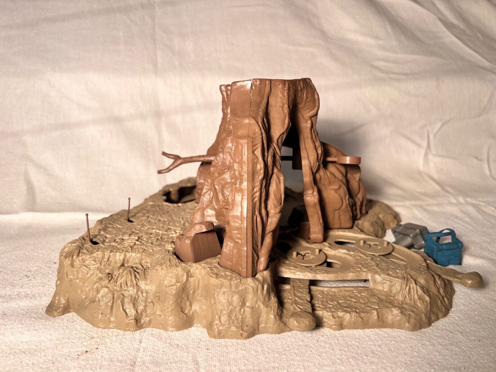 Dagobah Action Playset sold