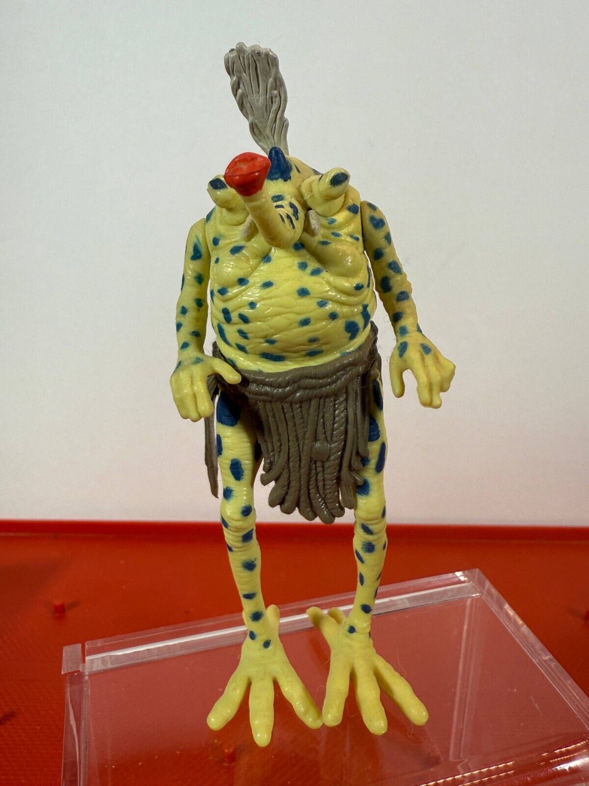 Sy Snootles sold