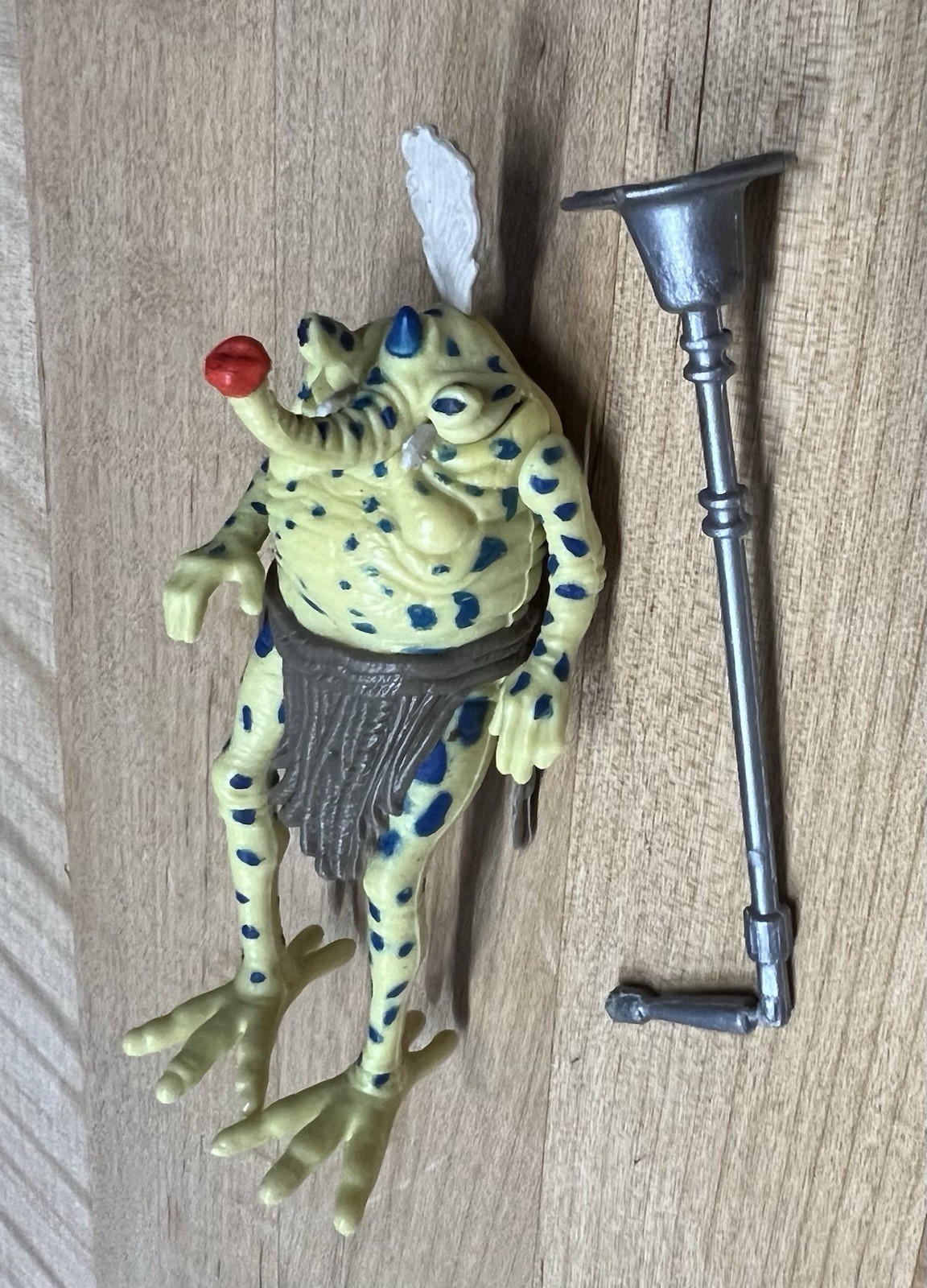 Sy Snootles sold