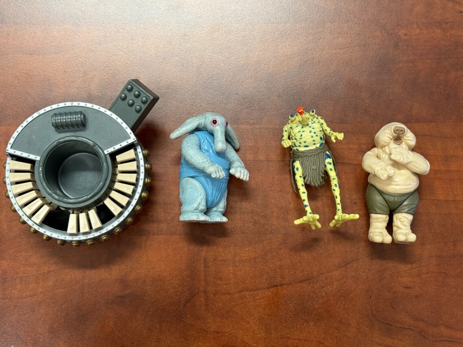 Sy Snootles & The Rebo Band sold