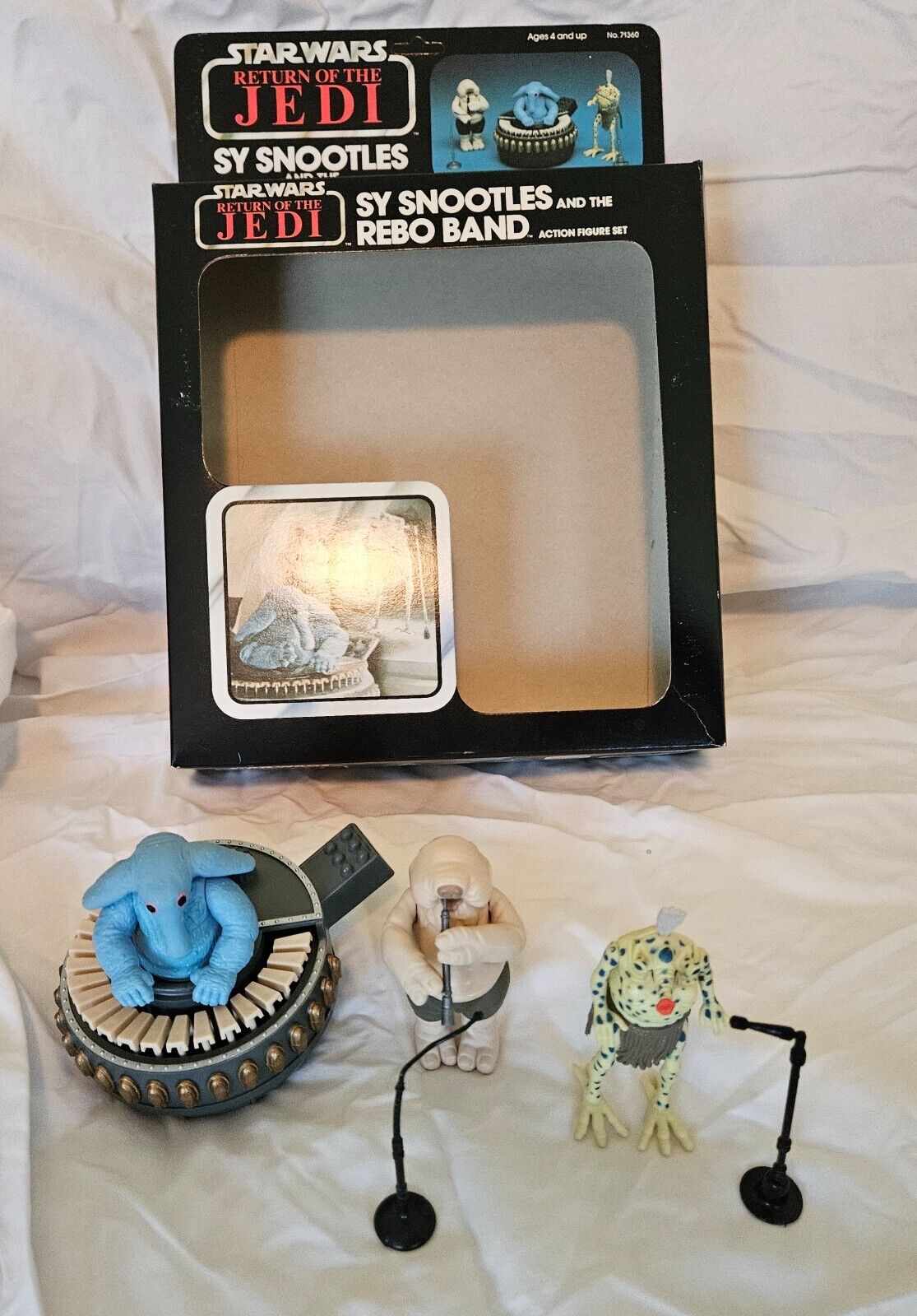 Sy Snootles & The Rebo Band sold