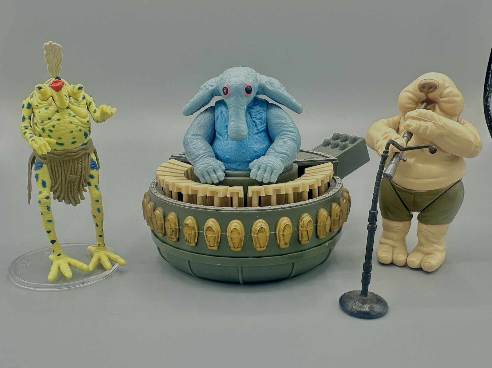 Sy Snootles & The Rebo Band sold