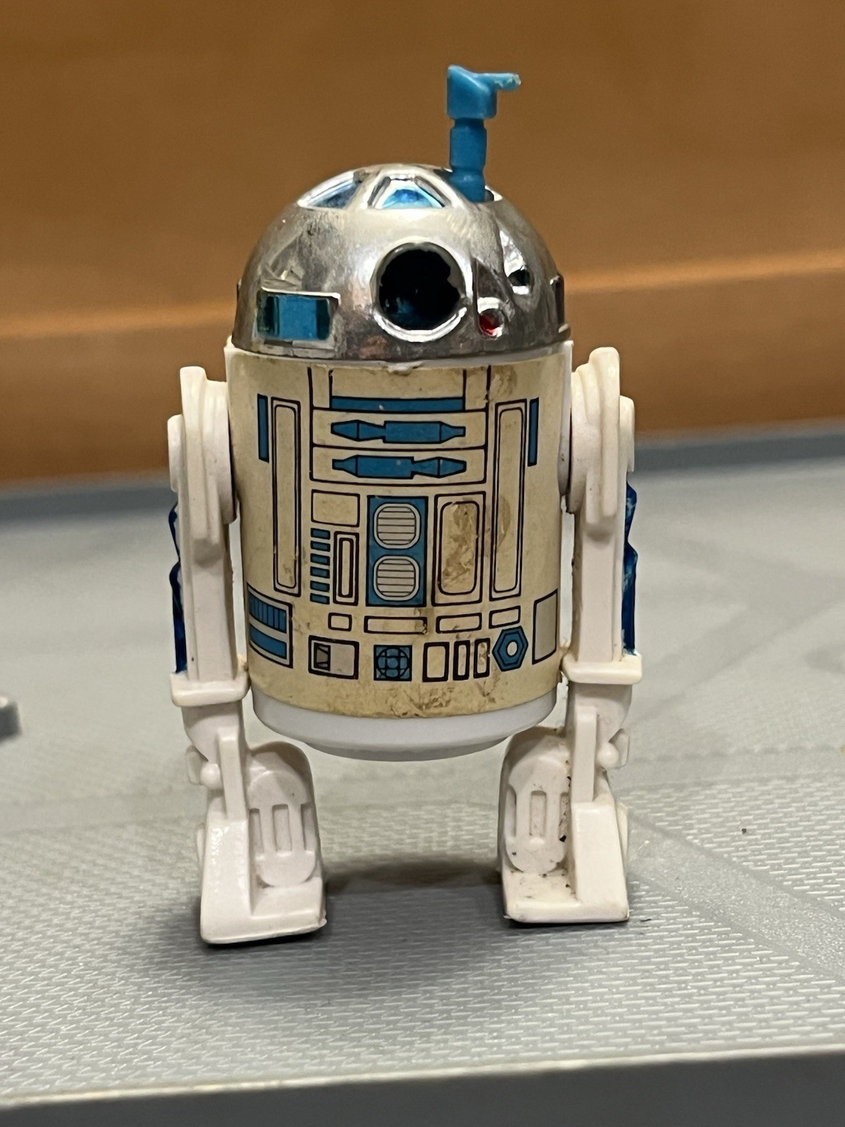 R2-D2 (Artoo-Detoo) (with Sensorscope) sold