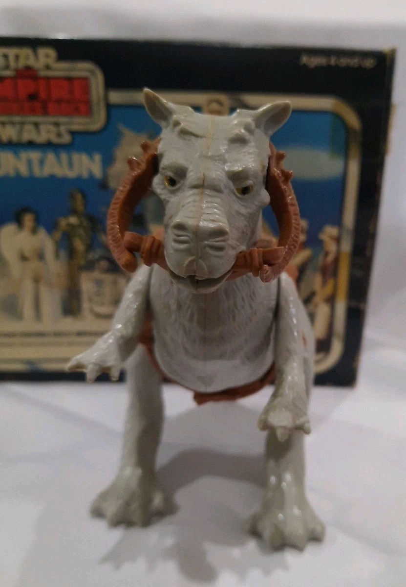 Tauntaun (closed belly) sold