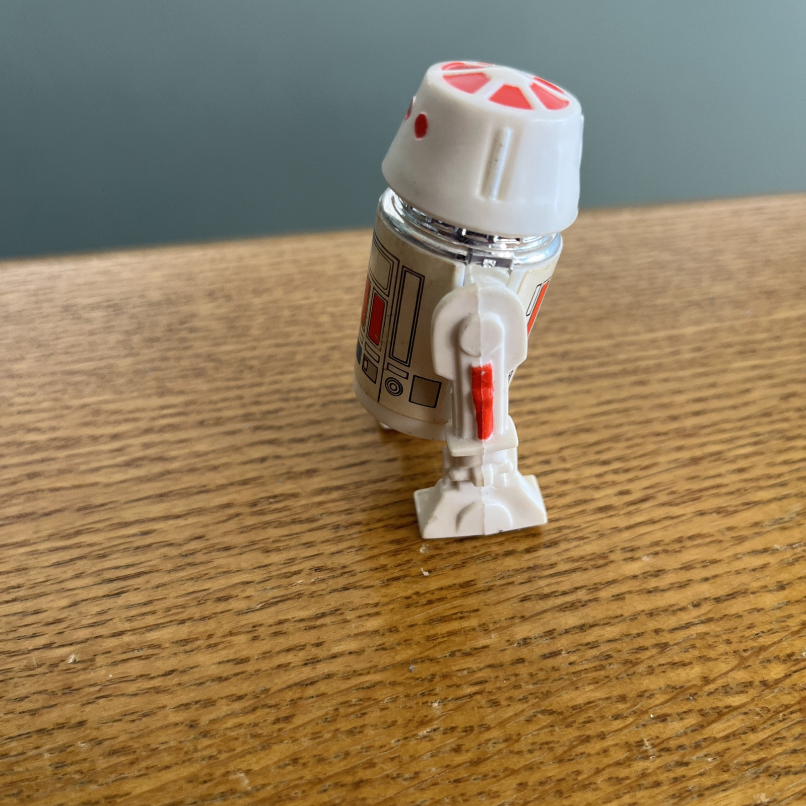 R5-D4 (Arfive-Defour) sold