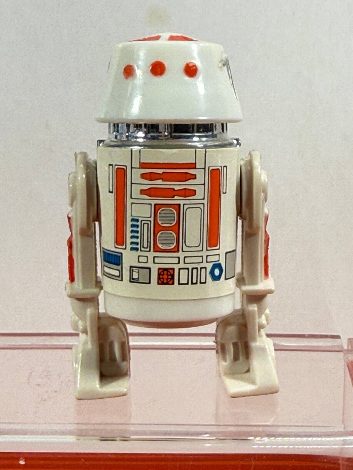 R5-D4 (Arfive-Defour) sold