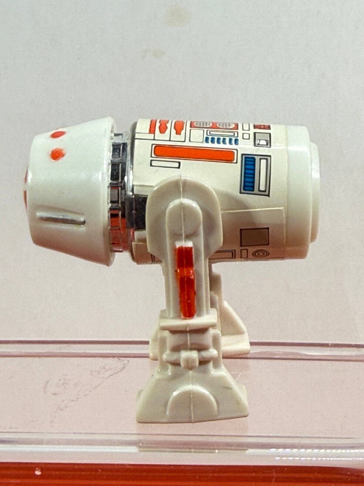 R5-D4 (Arfive-Defour) sold