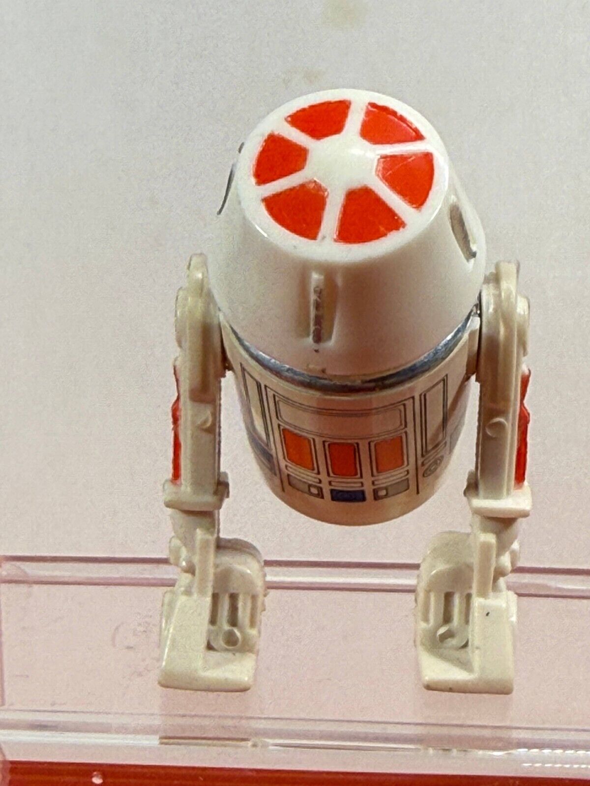 R5-D4 (Arfive-Defour) sold