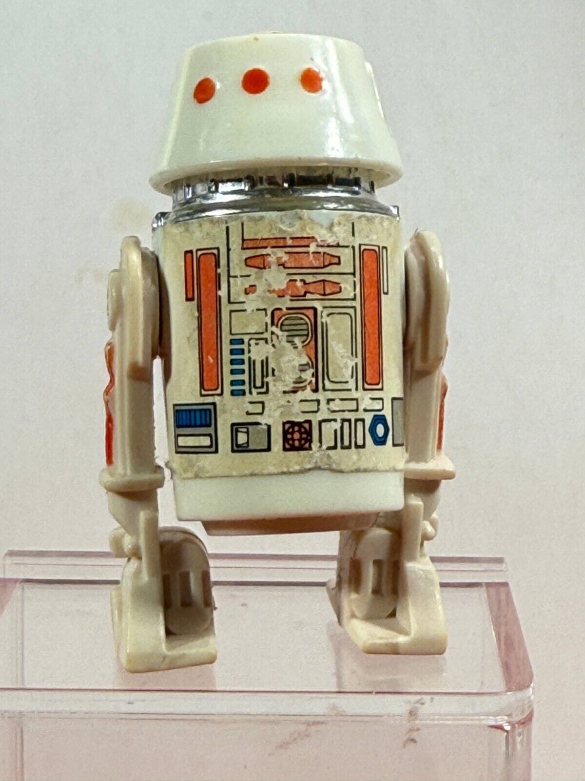 R5-D4 (Arfive-Defour) sold