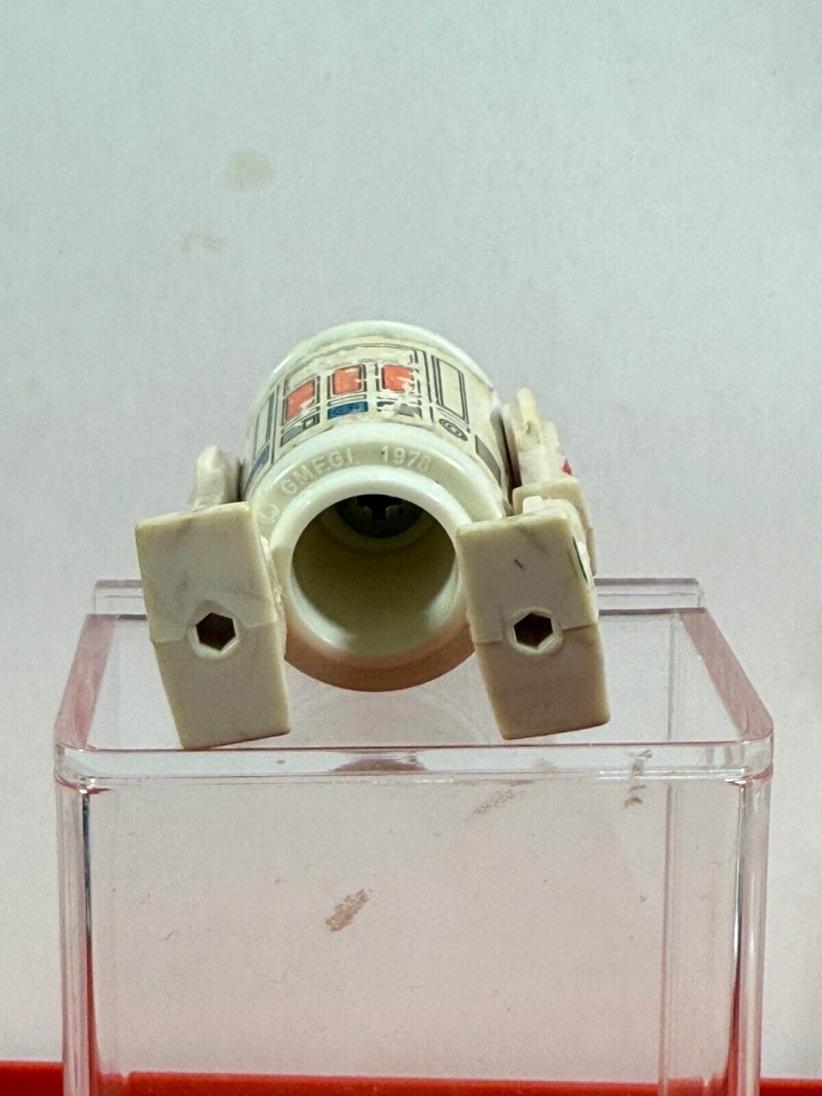 R5-D4 (Arfive-Defour) sold