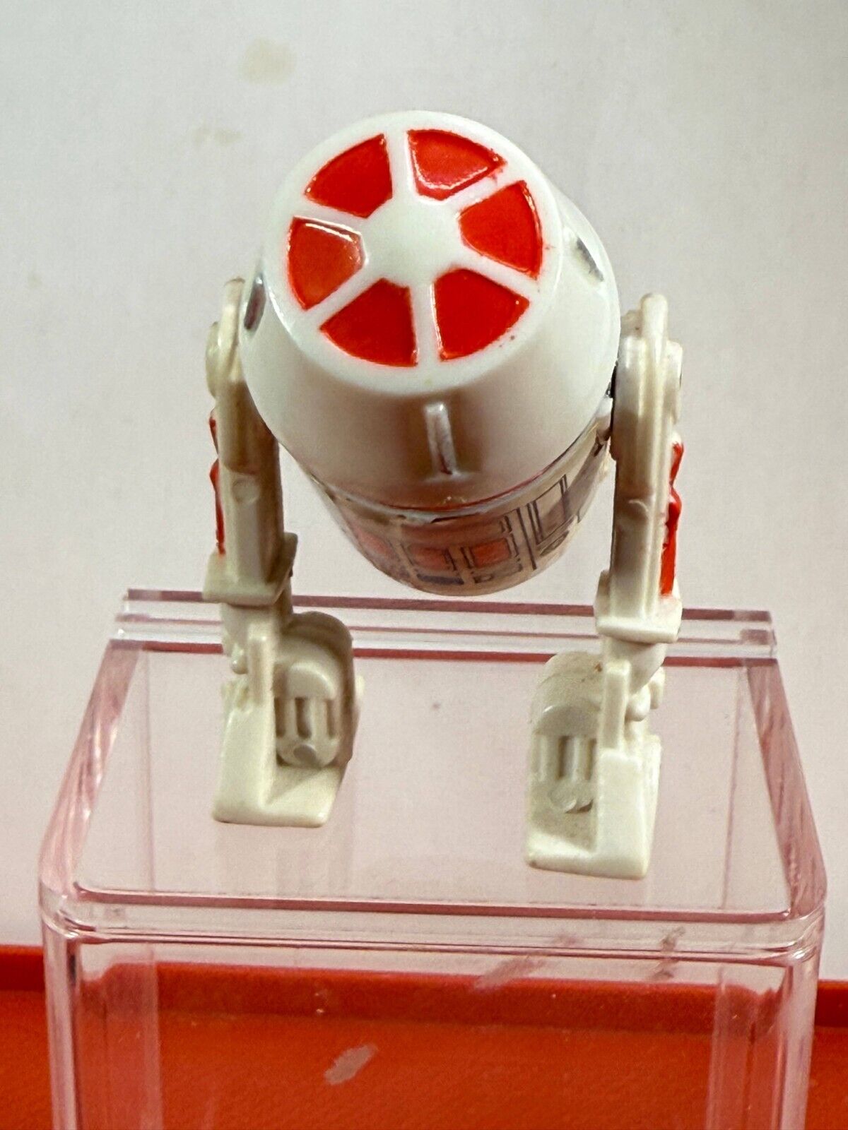 R5-D4 (Arfive-Defour) sold