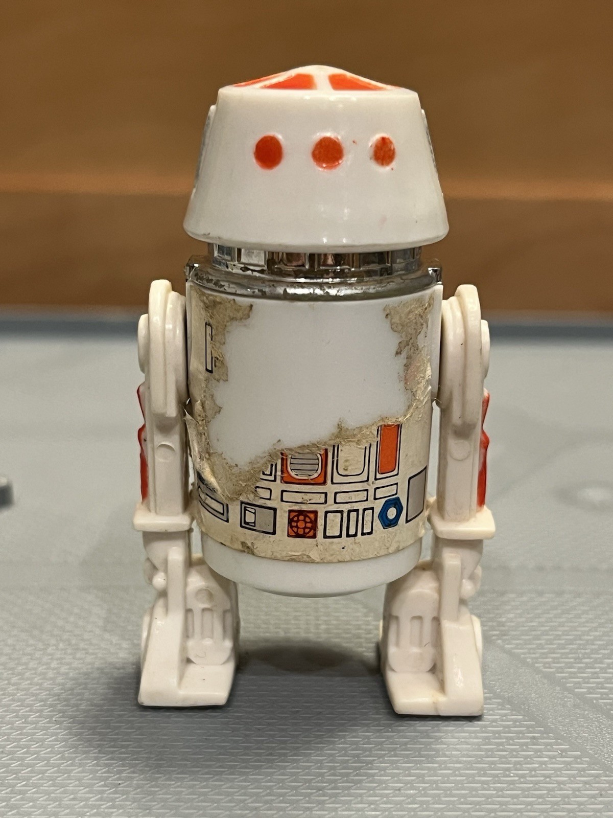 R5-D4 (Arfive-Defour) sold