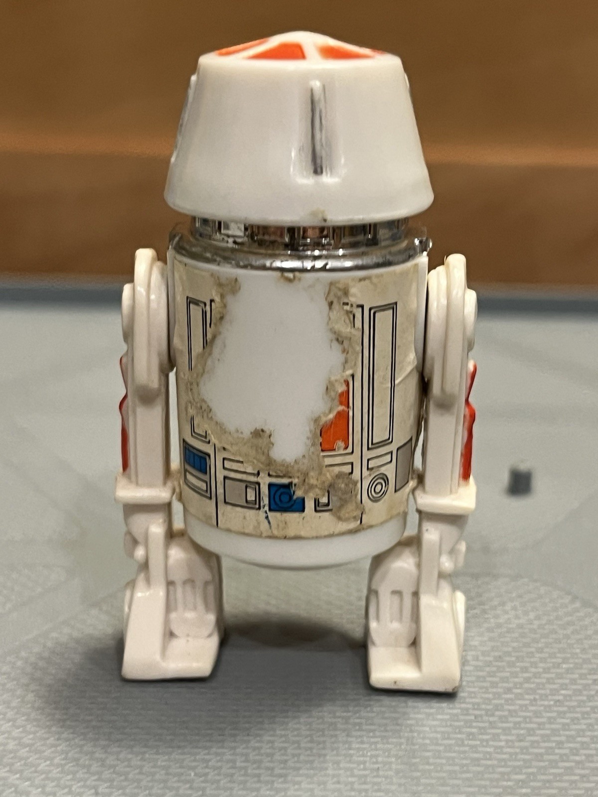 R5-D4 (Arfive-Defour) sold