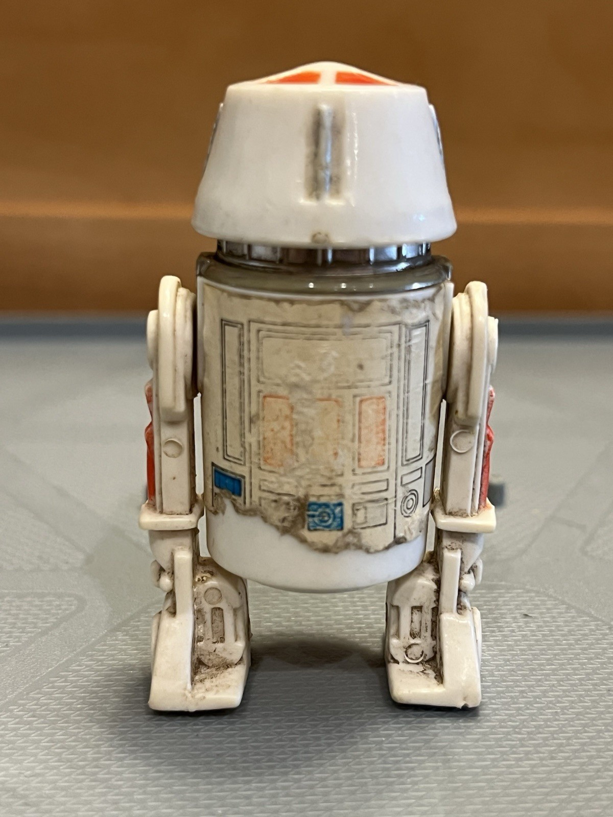R5-D4 (Arfive-Defour) sold