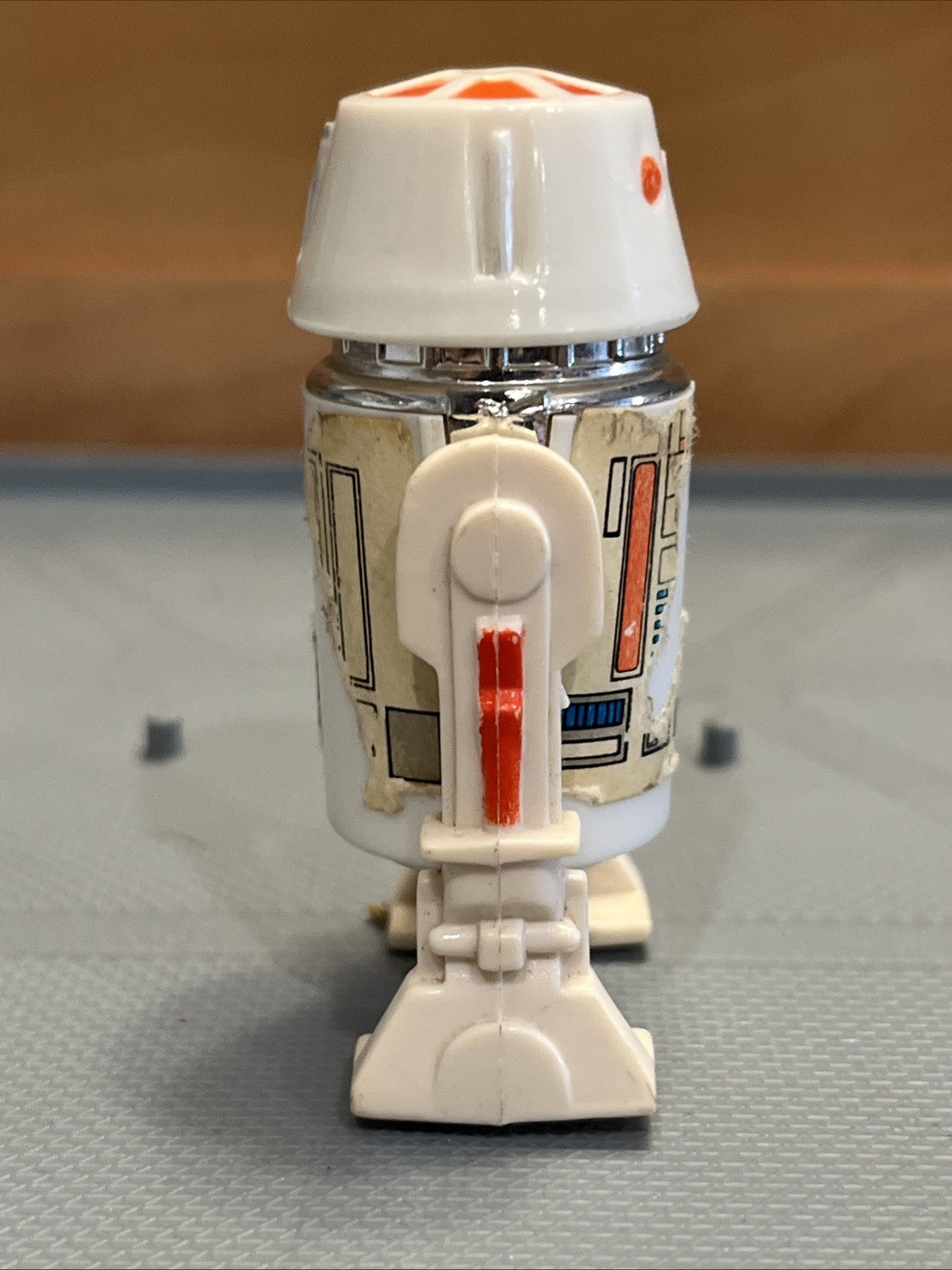R5-D4 (Arfive-Defour) sold