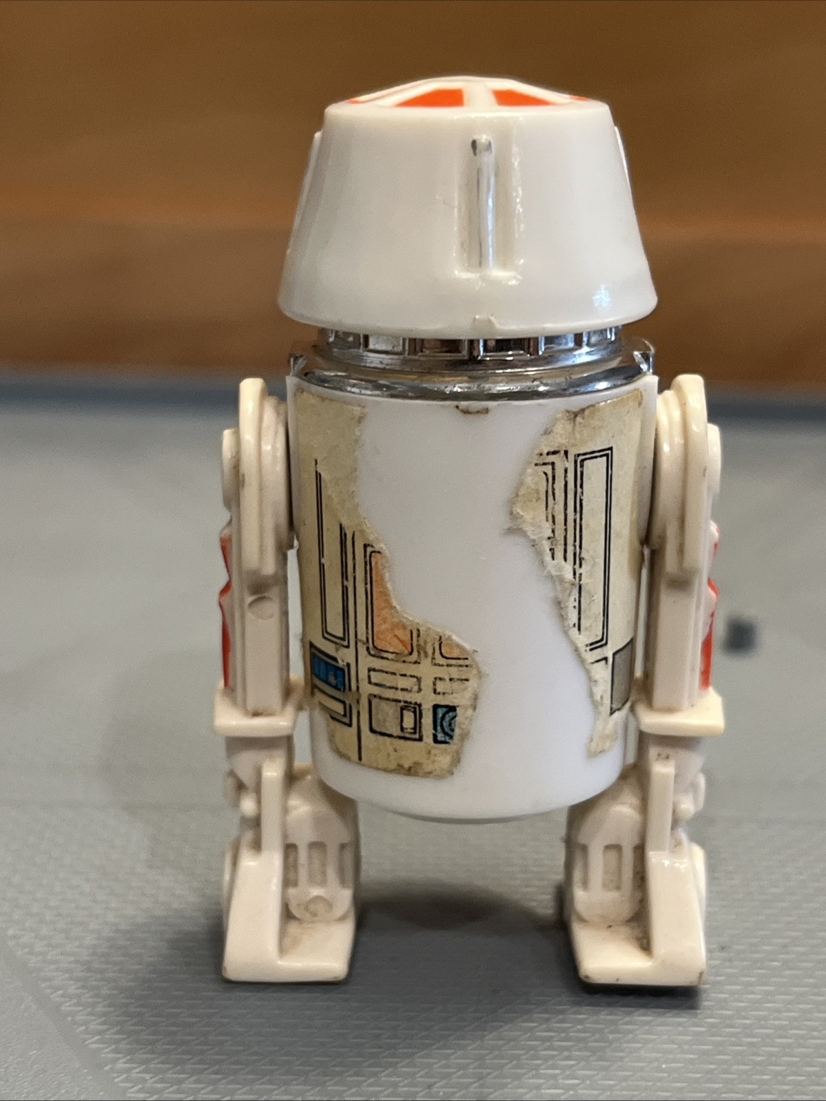 R5-D4 (Arfive-Defour) sold