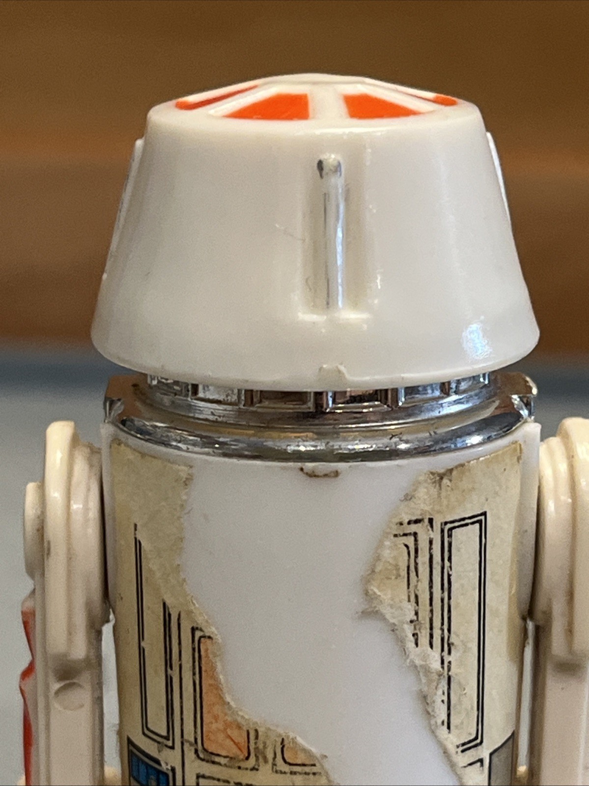 R5-D4 (Arfive-Defour) sold