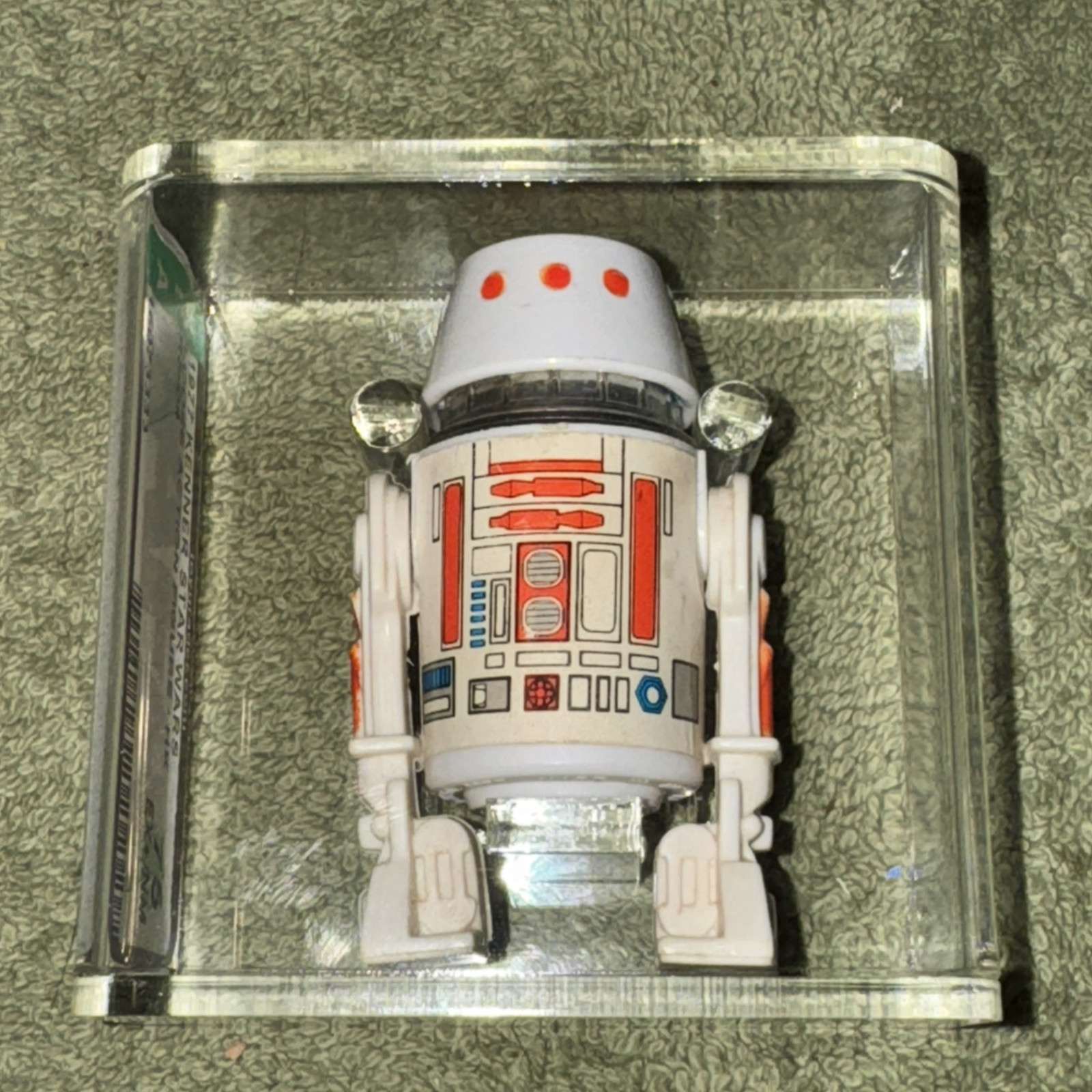 R5-D4 (Arfive-Defour) sold