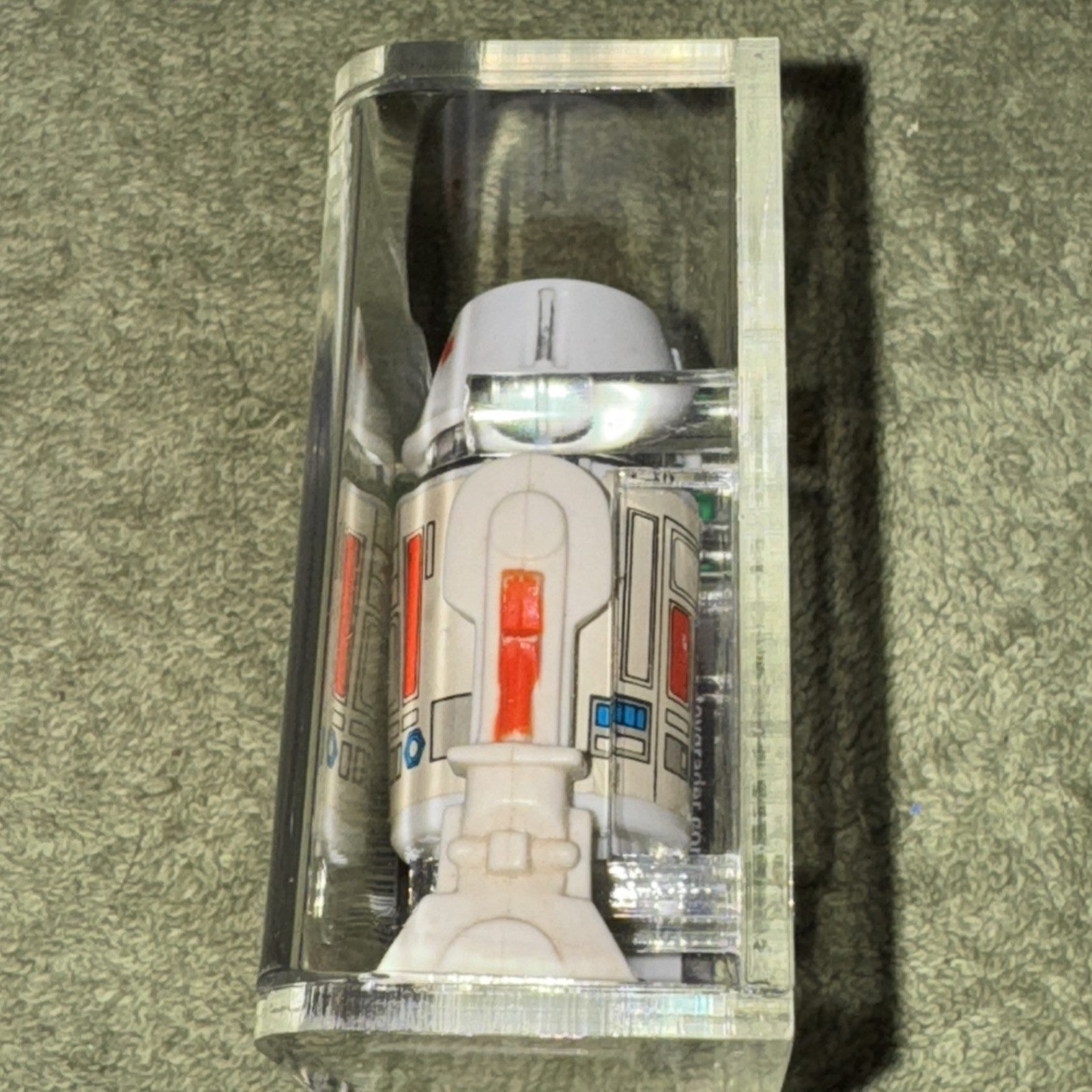 R5-D4 (Arfive-Defour) sold