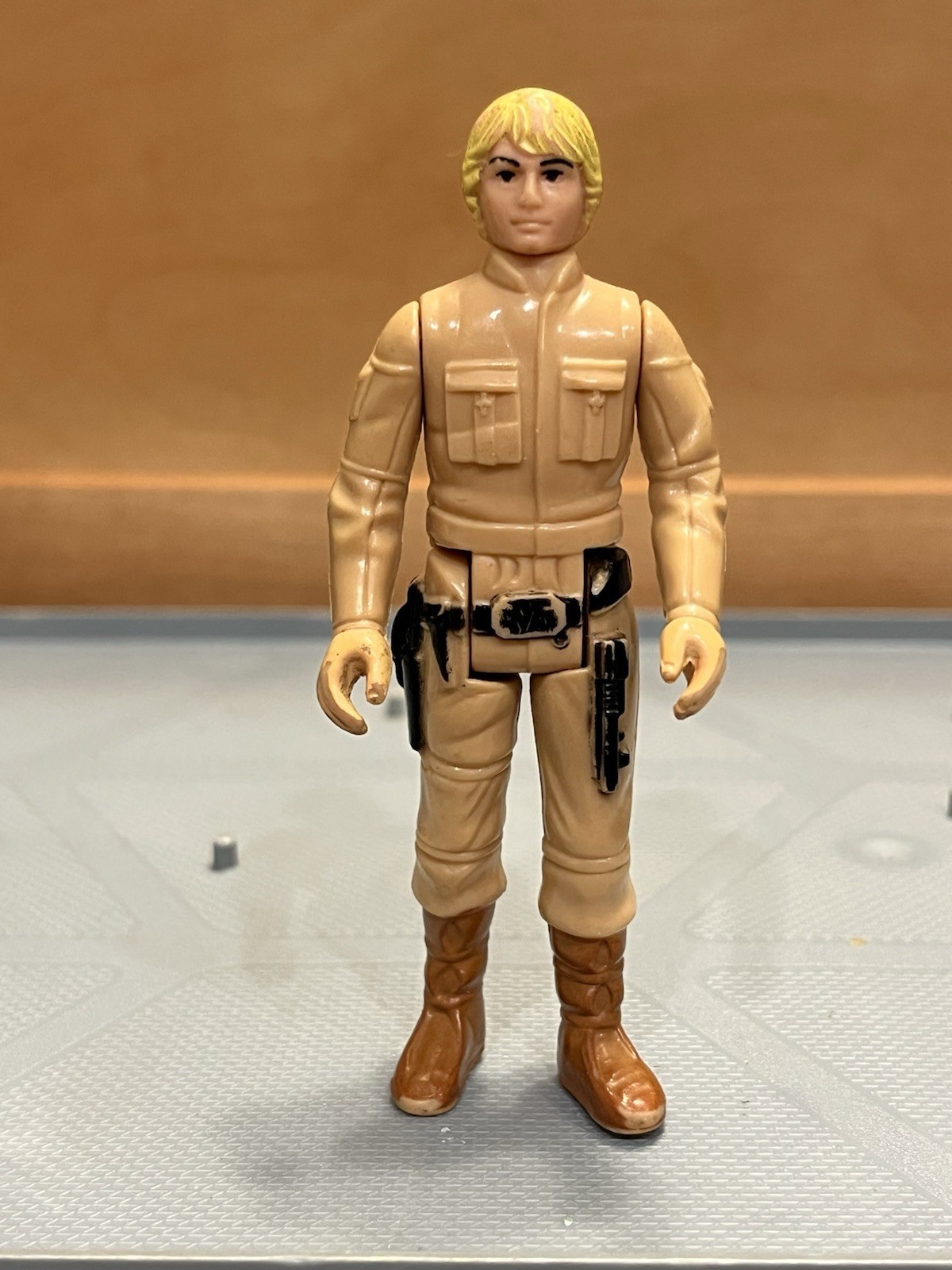 Luke Skywalker (Bespin Fatigues) sold