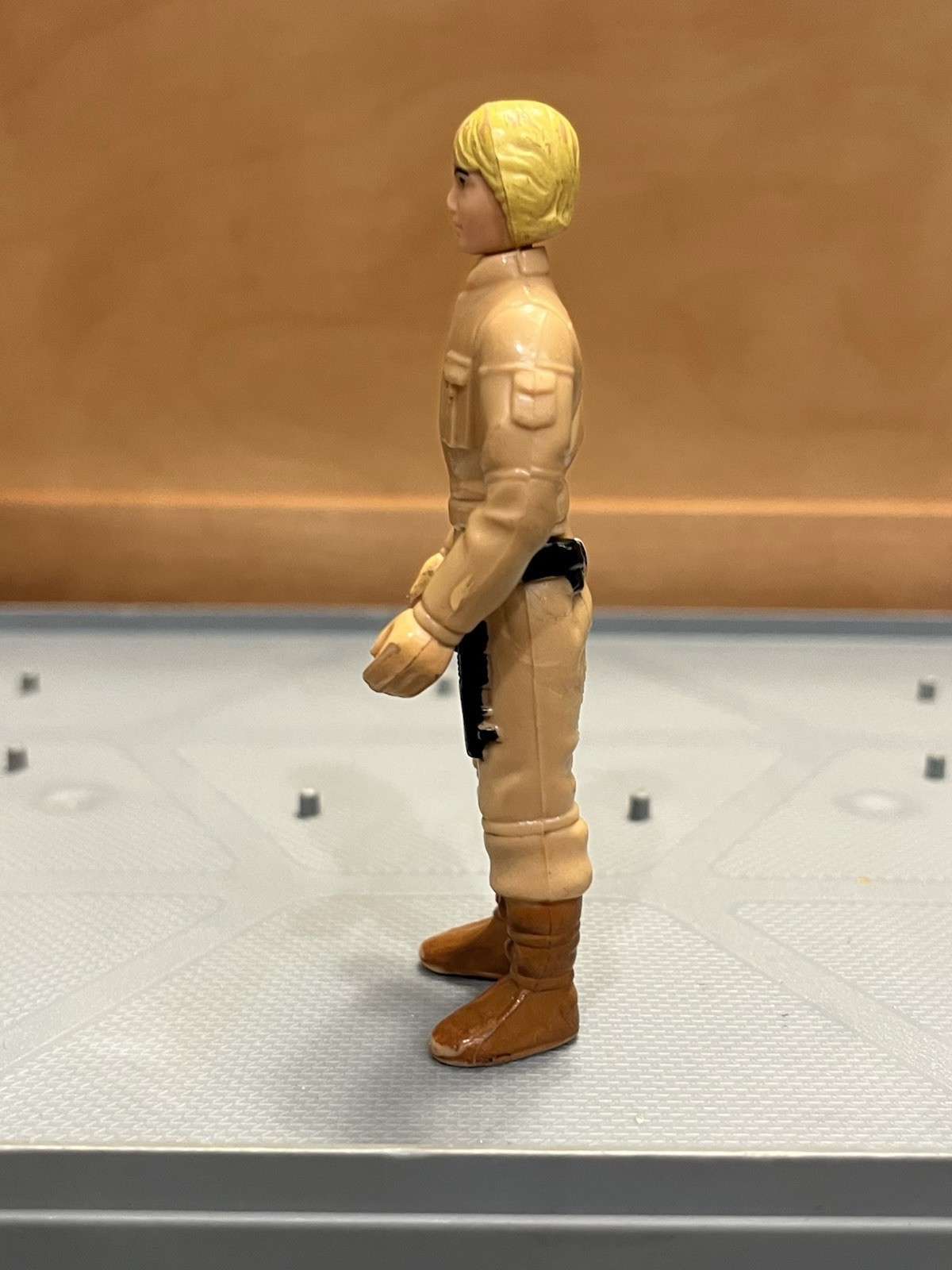 Luke Skywalker (Bespin Fatigues) sold