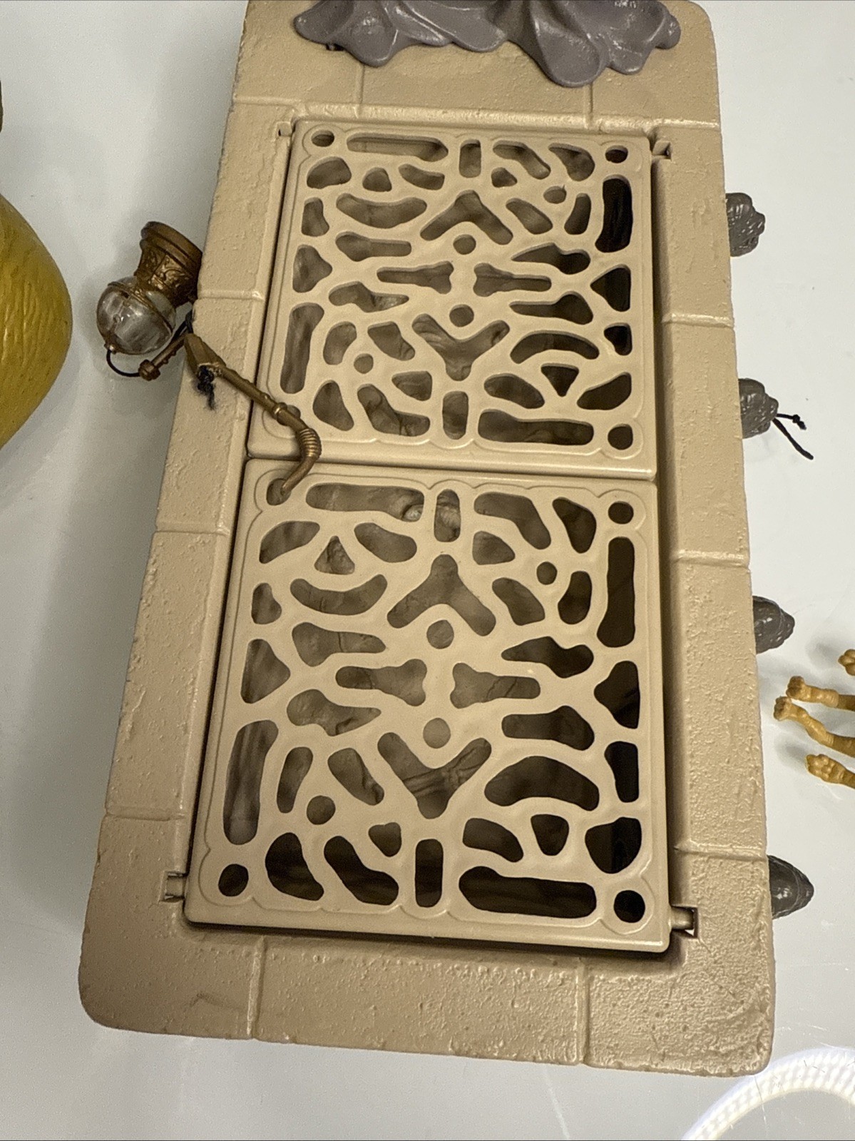 Jabba the Hutt Action Playset sold