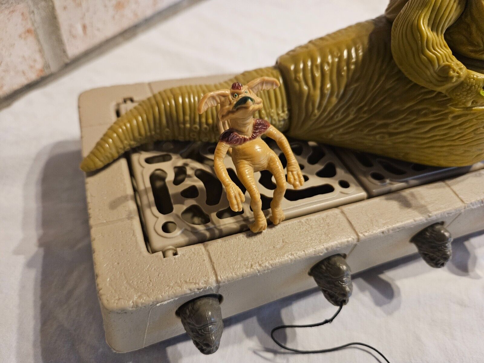 Jabba the Hutt Action Playset sold