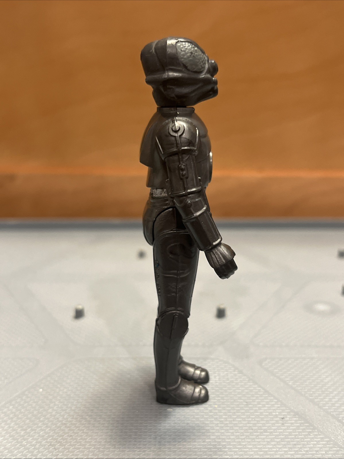 Zuckuss sold