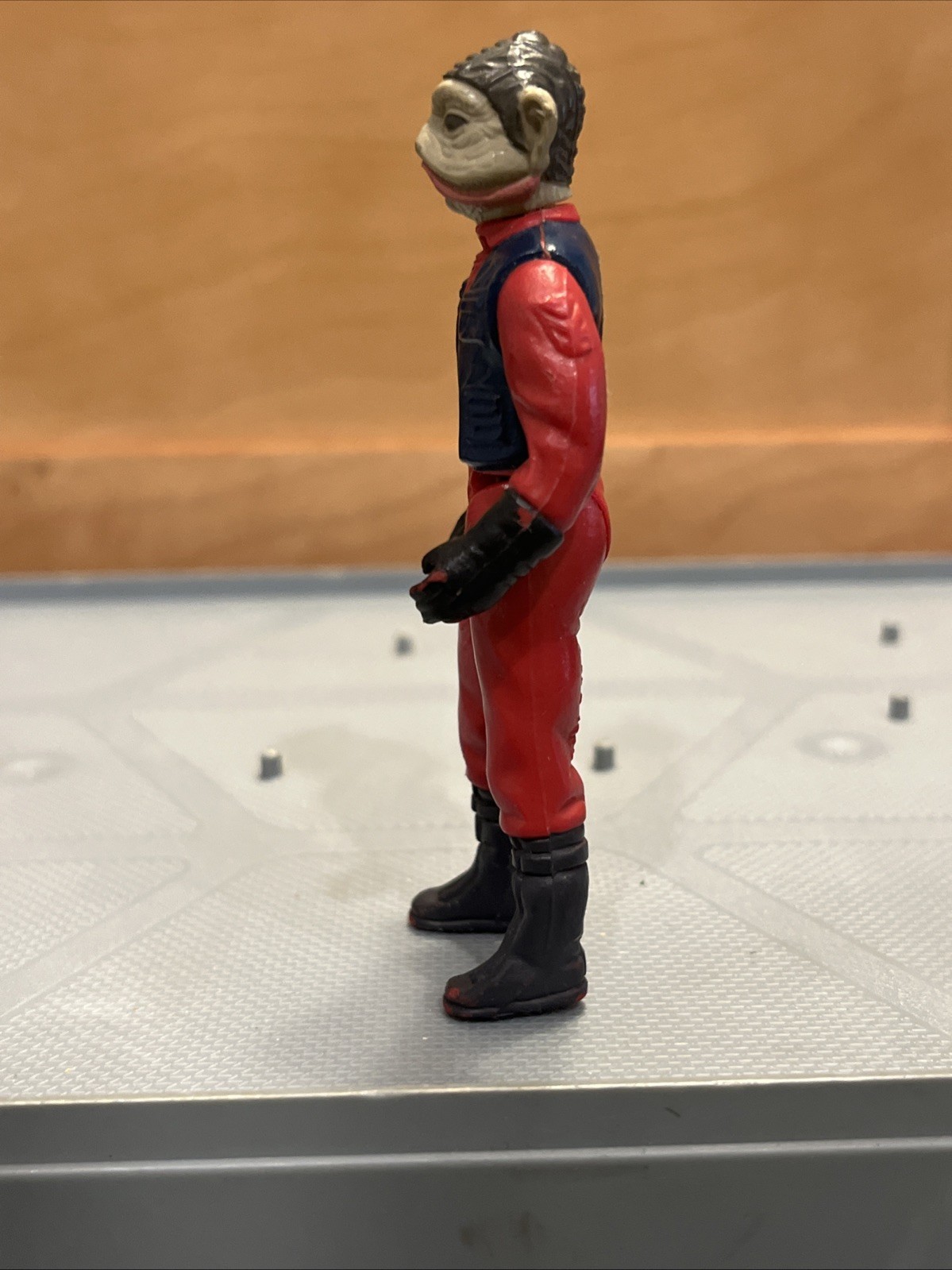 Nien Nunb sold