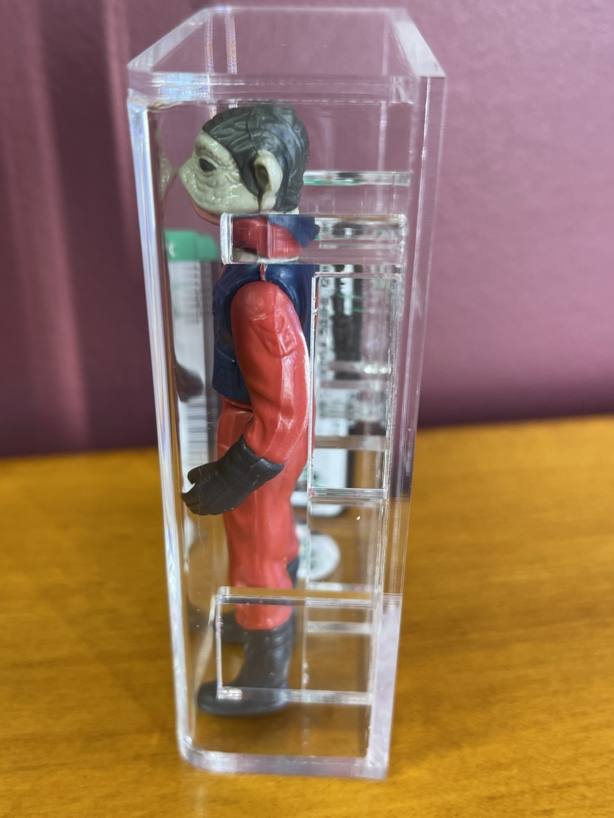 Nien Nunb sold