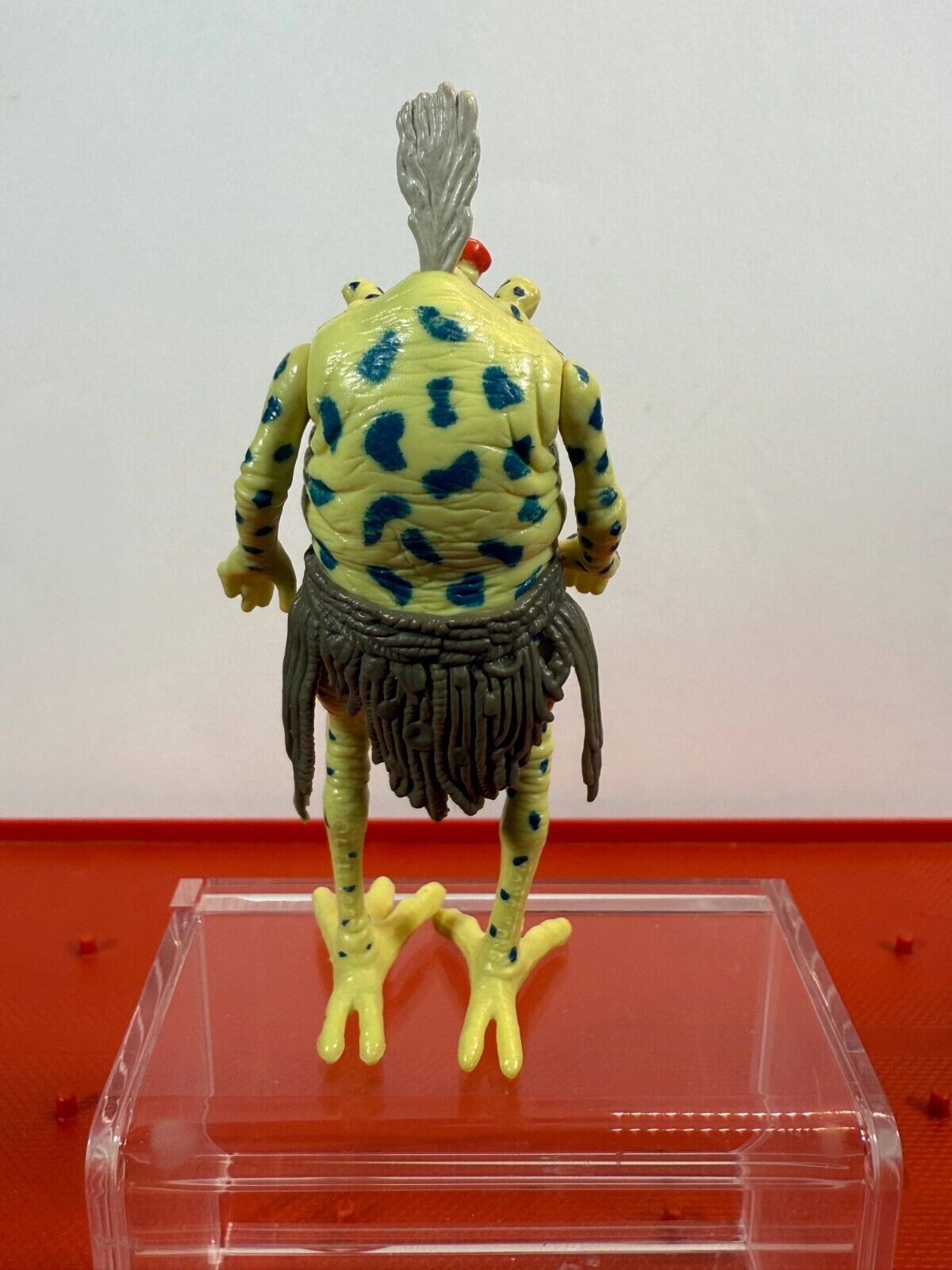 Sy Snootles sold