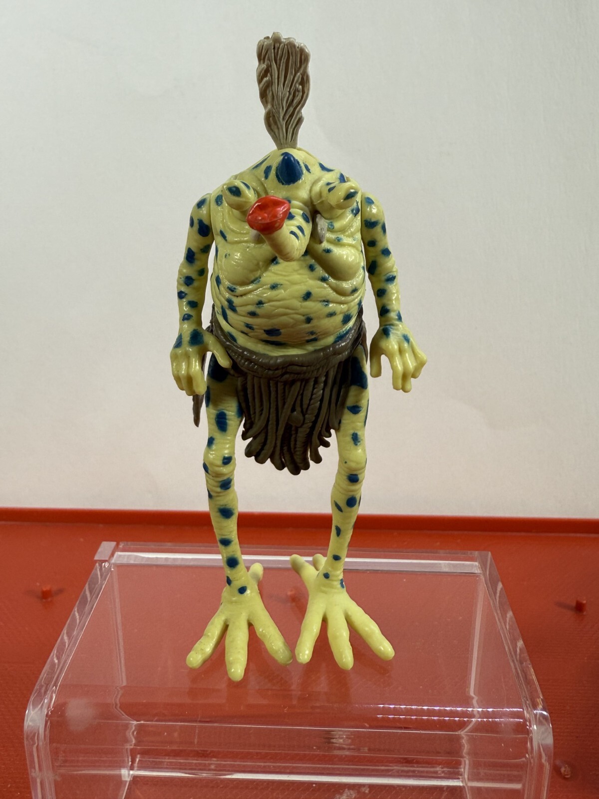 Sy Snootles sold