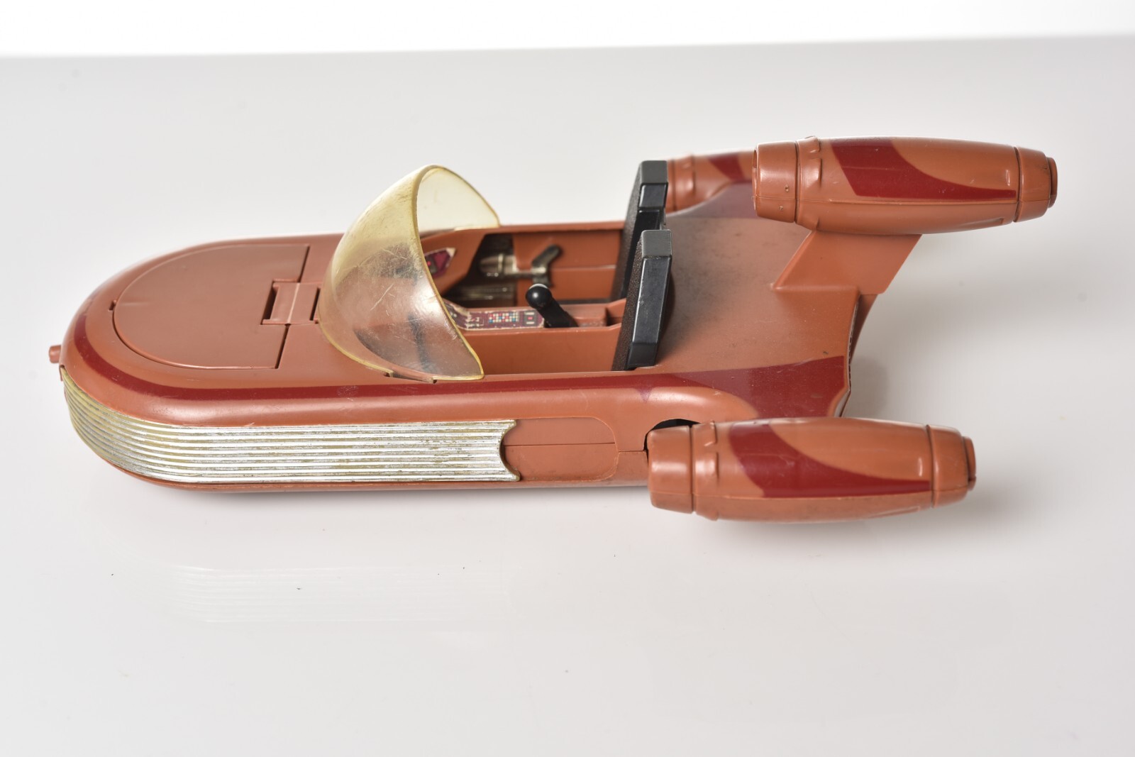 Landspeeder sold