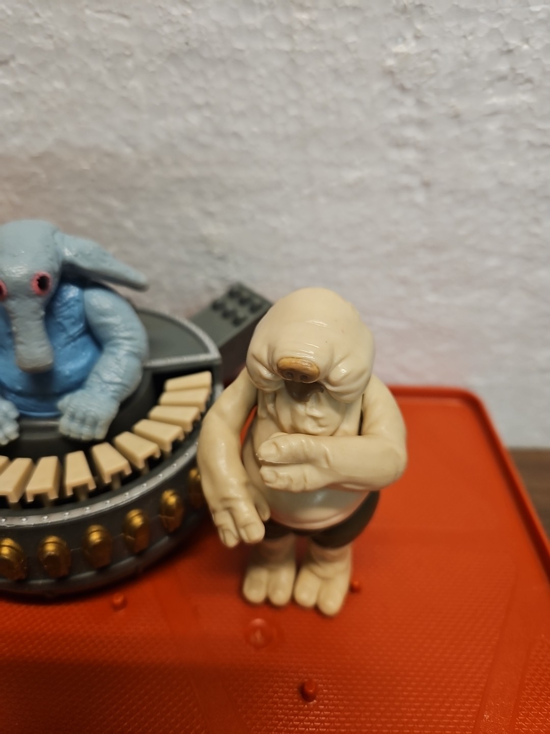 Sy Snootles & The Rebo Band sold