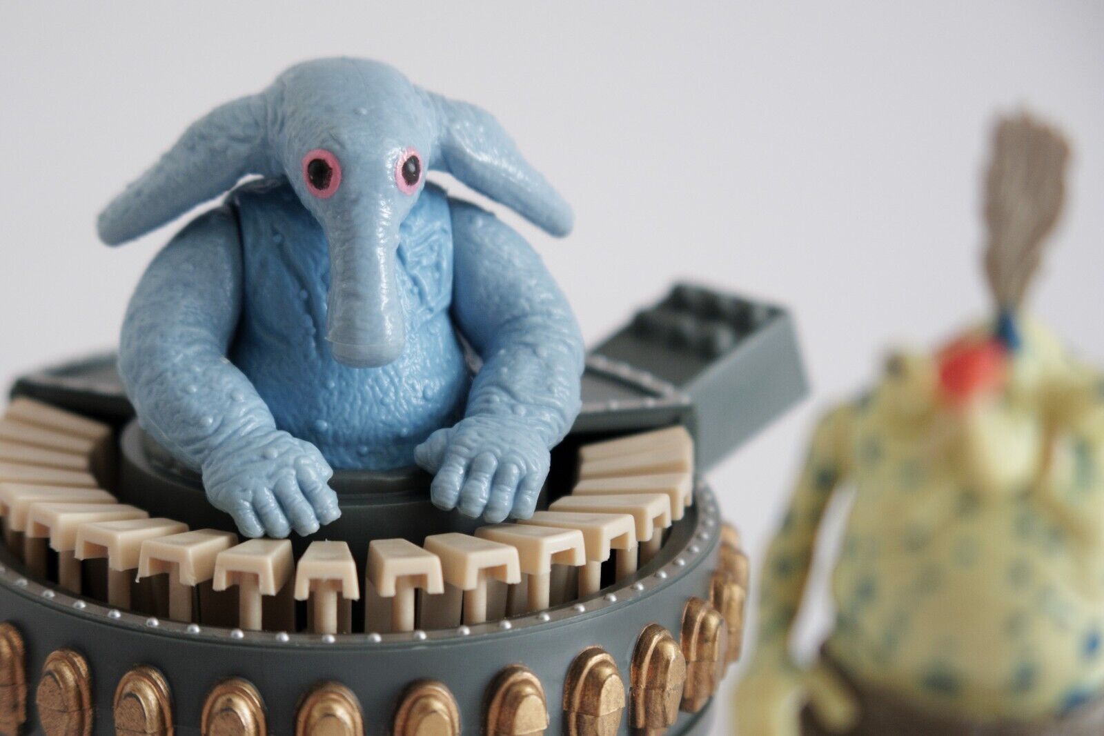 Sy Snootles & The Rebo Band sold