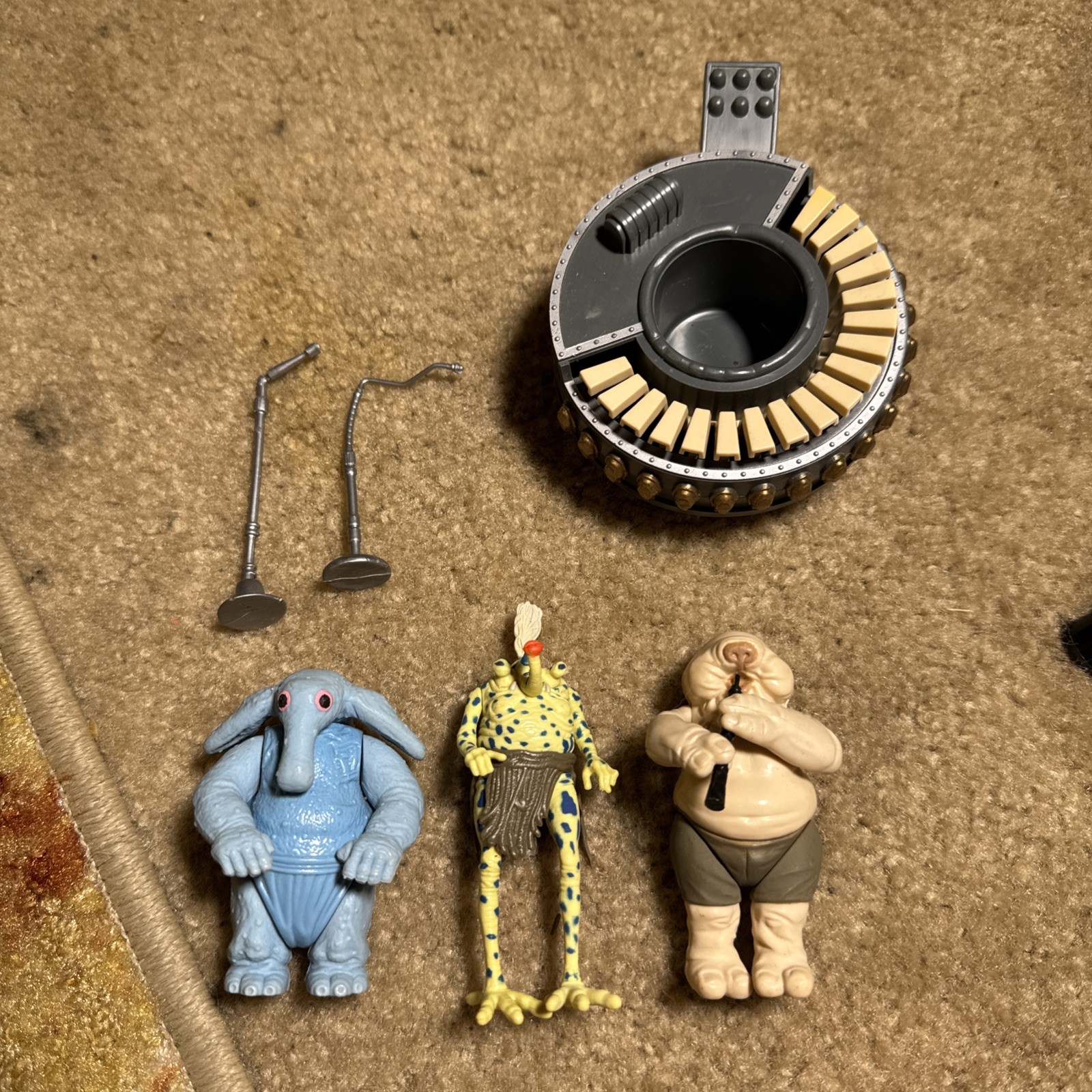 Sy Snootles & The Rebo Band sold