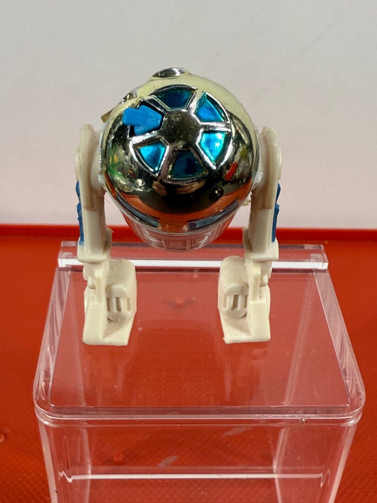 R2-D2 (Artoo-Detoo) (with Sensorscope) sold