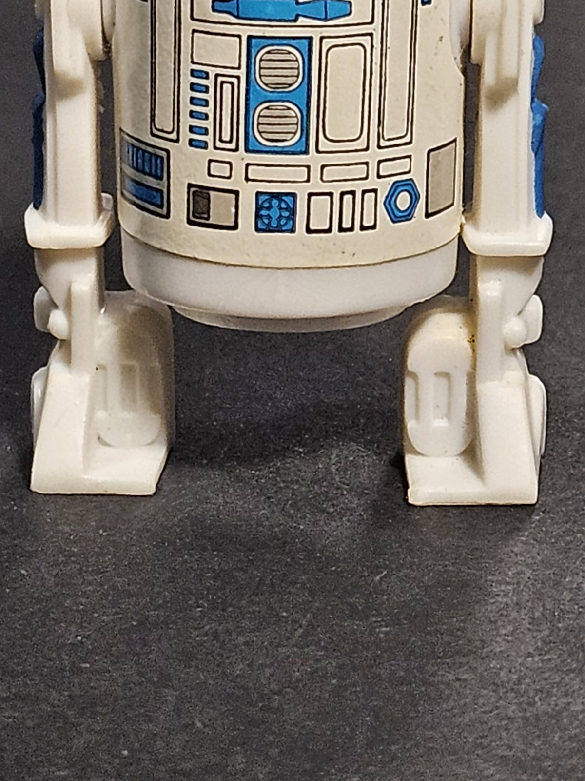 R2-D2 (Artoo-Detoo) (with Sensorscope) sold