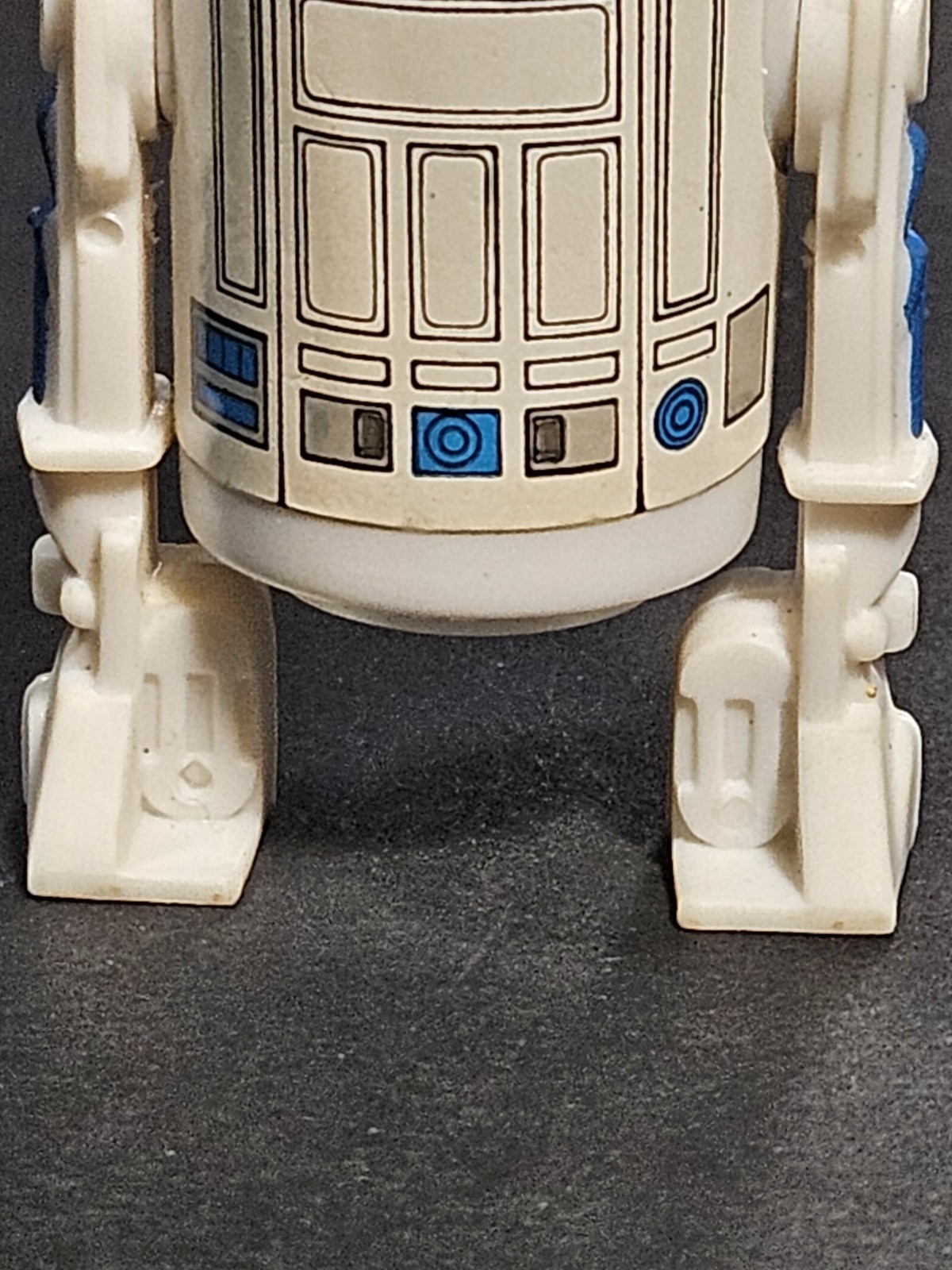 R2-D2 (Artoo-Detoo) (with Sensorscope) sold