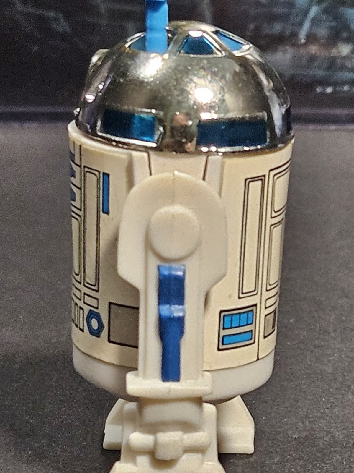 R2-D2 (Artoo-Detoo) (with Sensorscope) sold