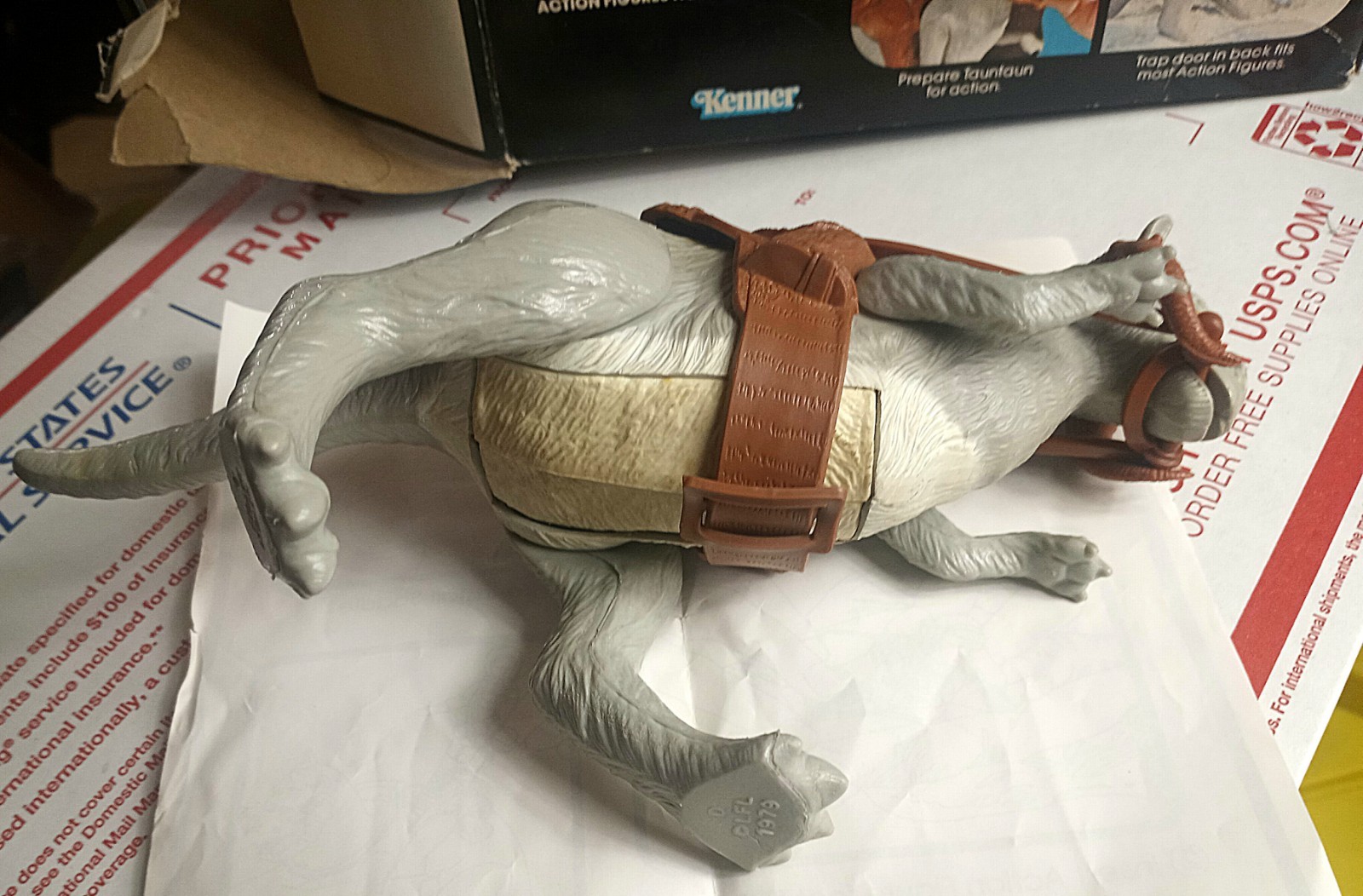 Tauntaun (open belly) sold