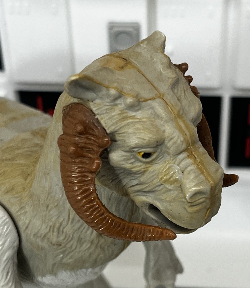 Tauntaun (closed belly) sold