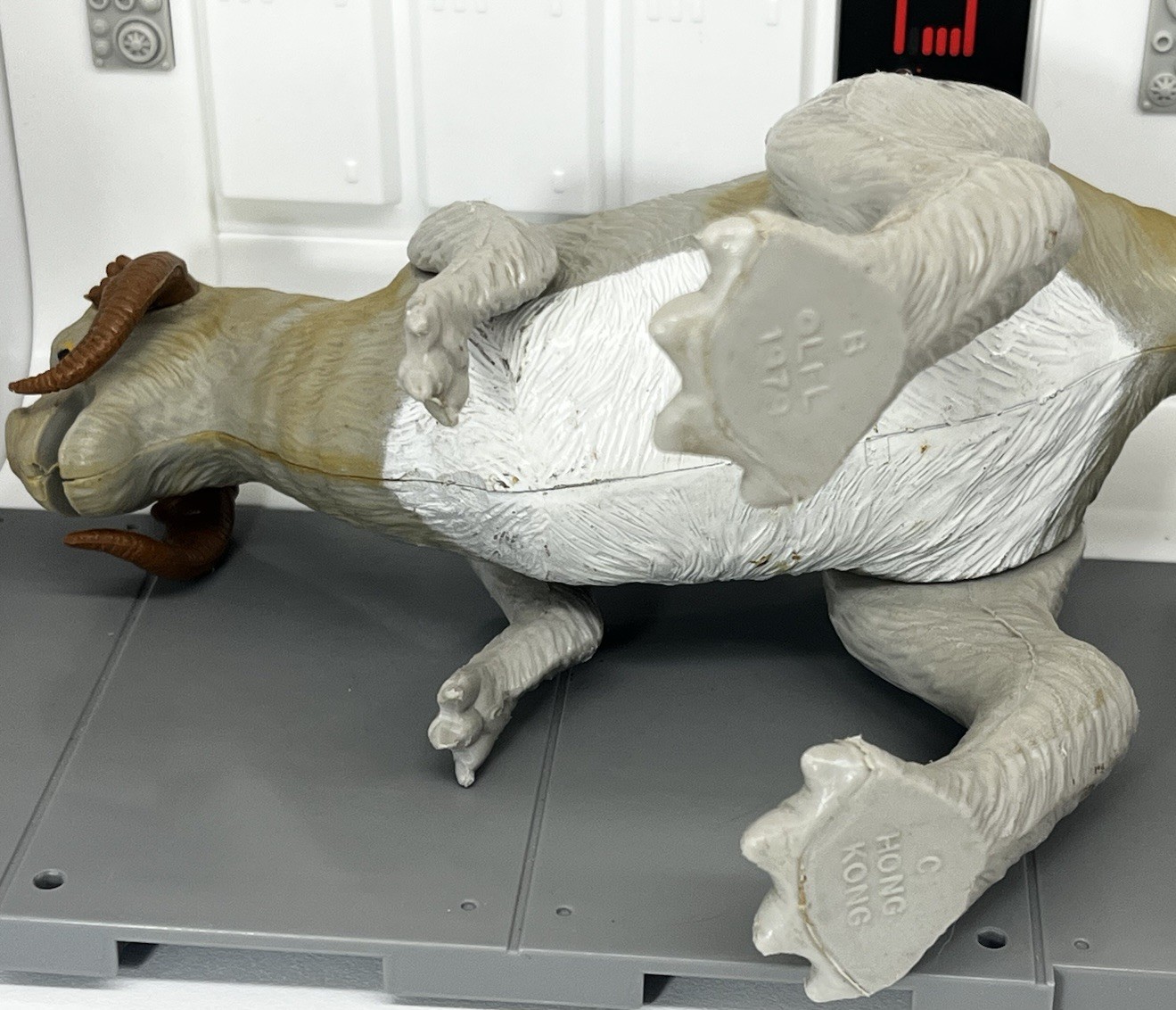 Tauntaun (closed belly) sold